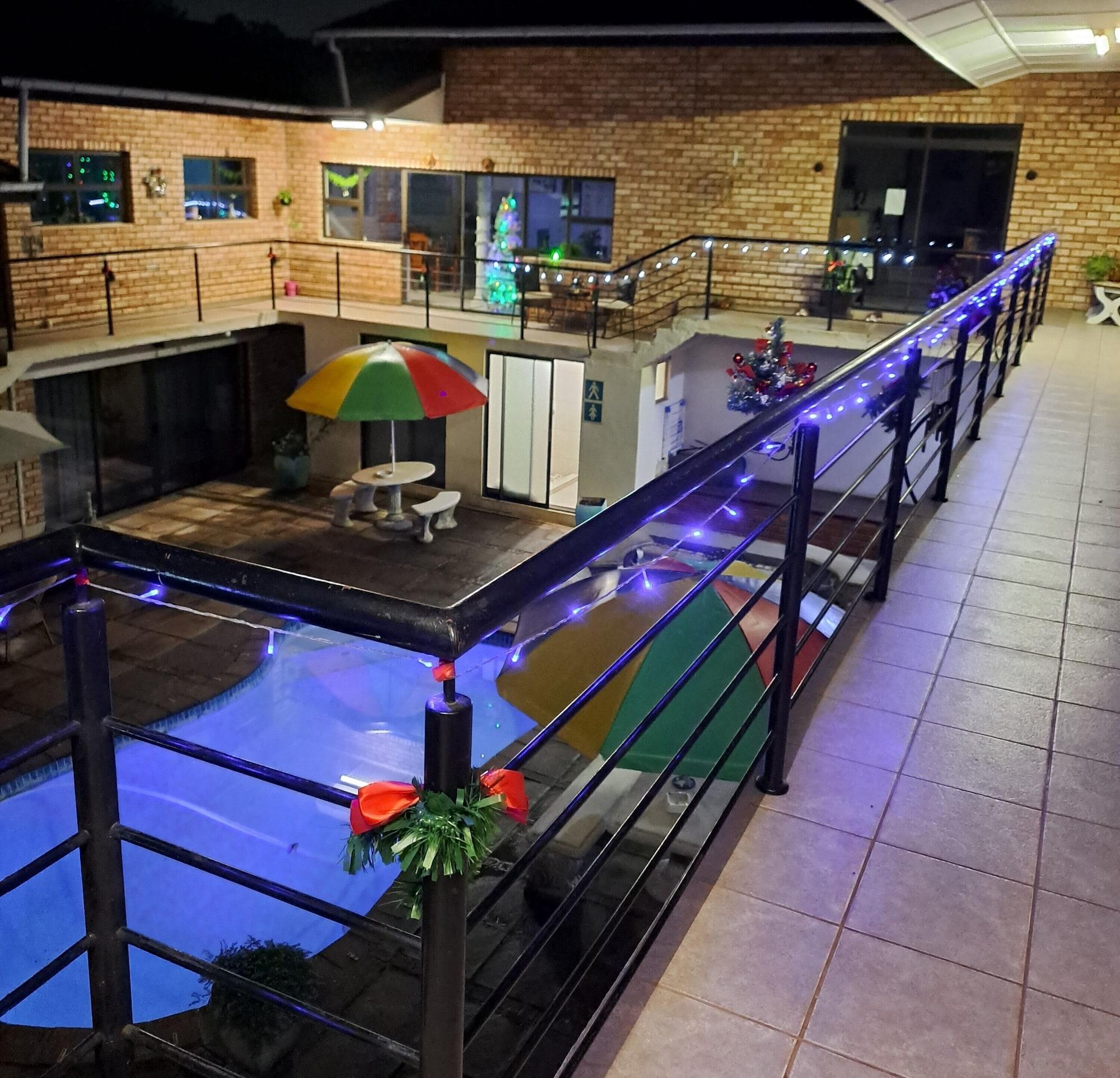 Vista Exterior Hidden Inn