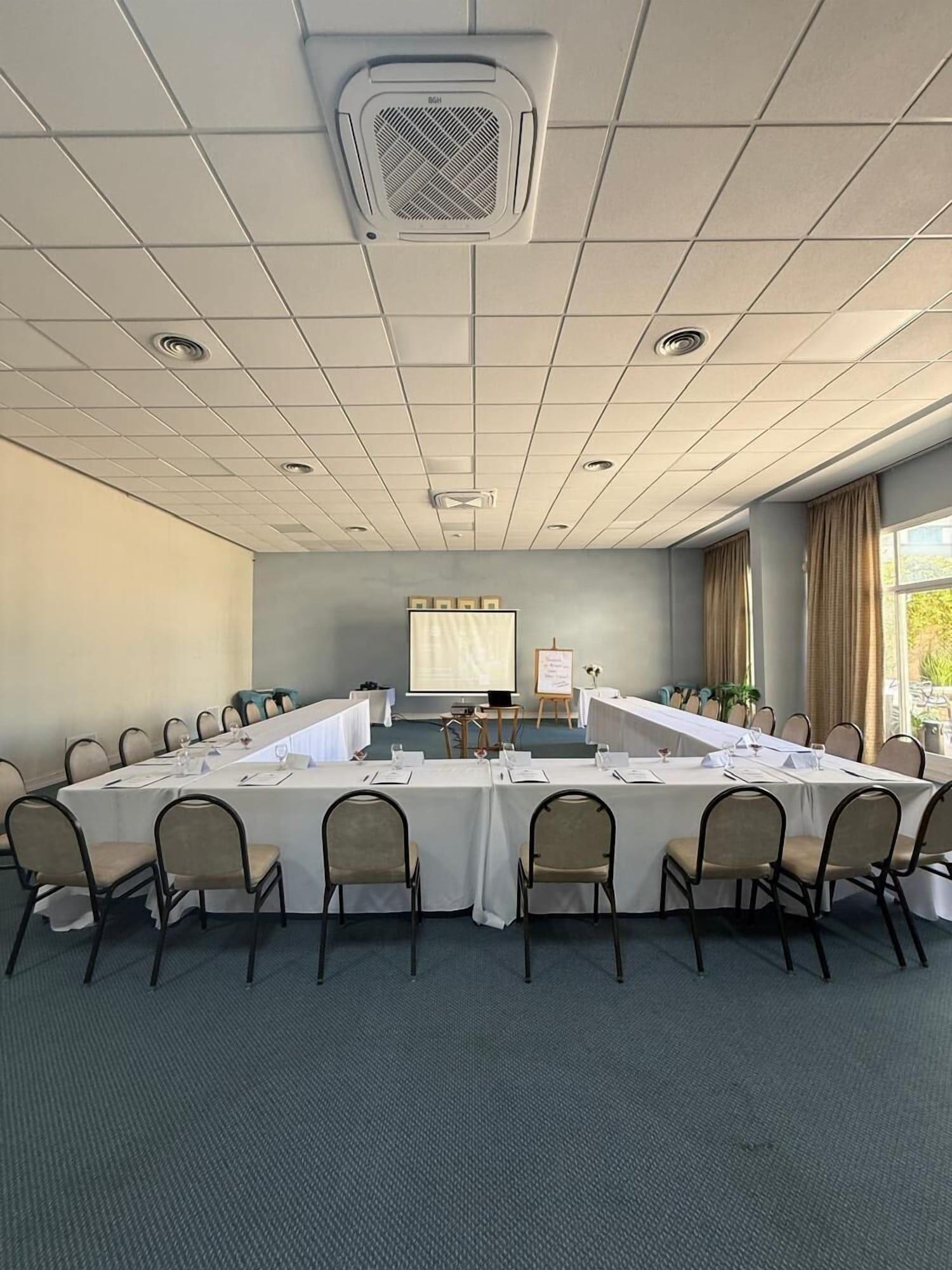 Sala de Reuniones HOTEL LAS ROCAS