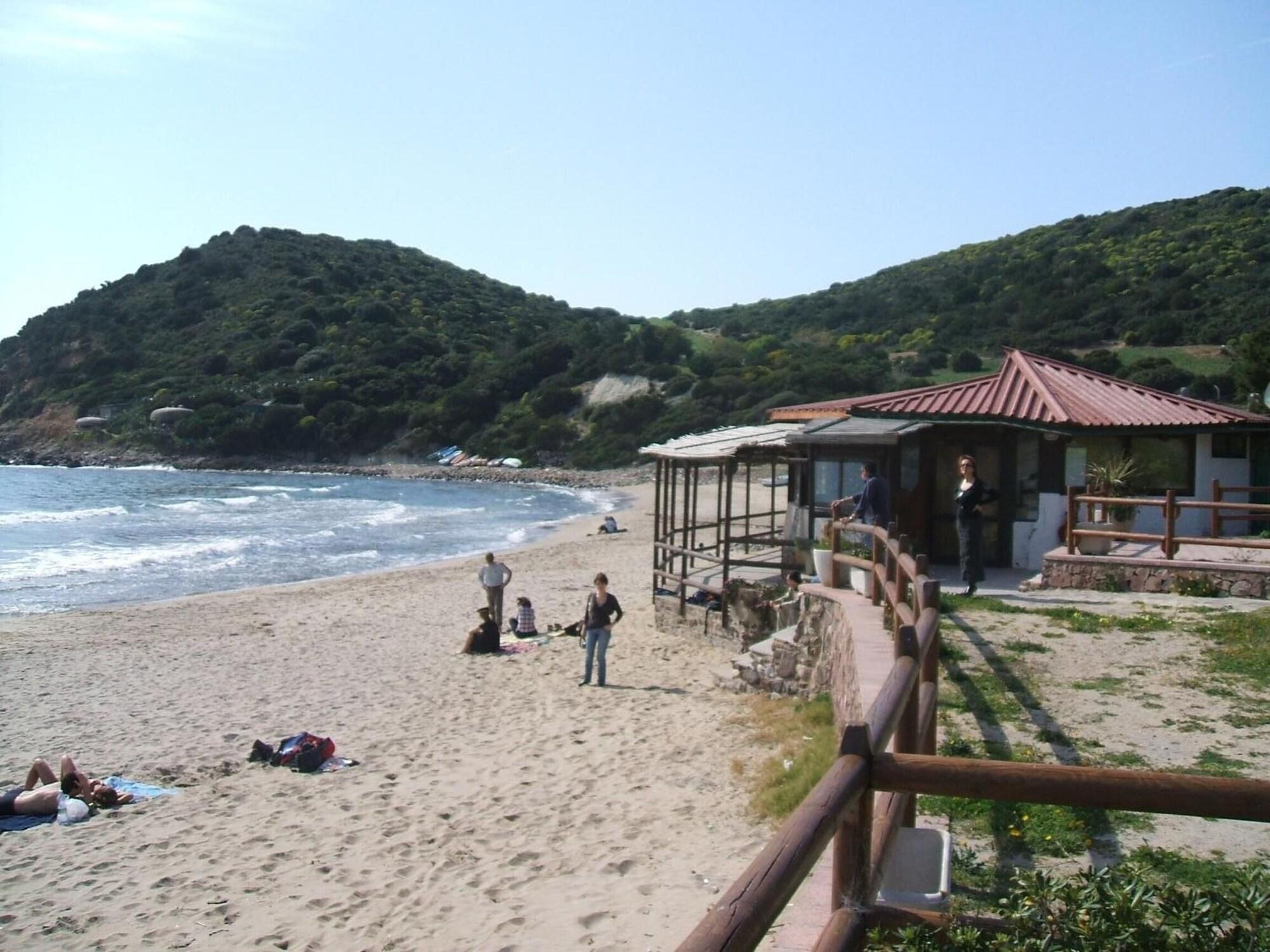 Playa Su Cantaru