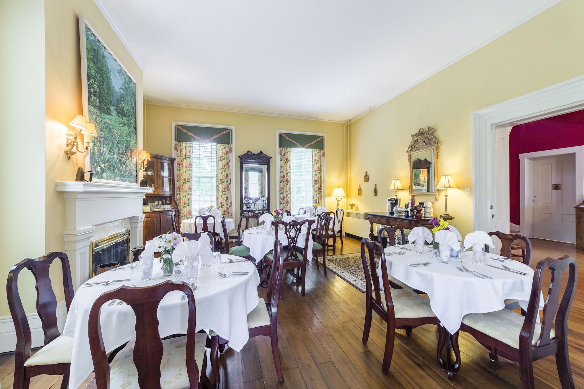 Restaurant Bourbon Manor B&B