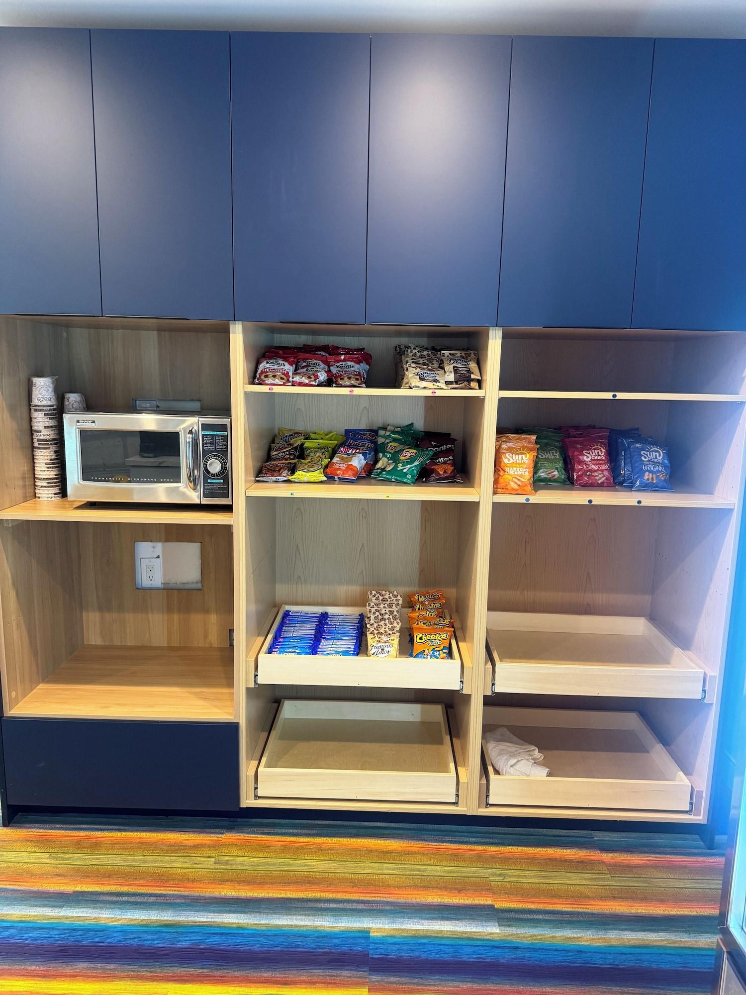 Bar/Salón Hotel Rudra - Hollywood