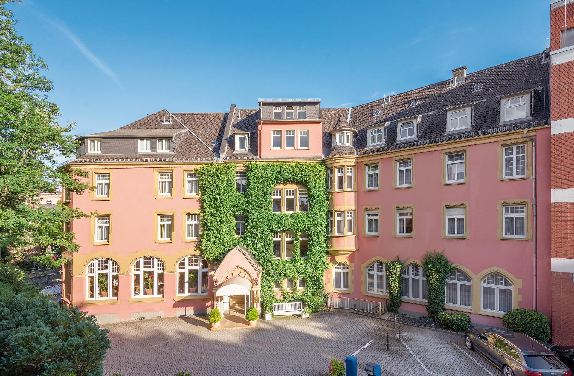 Vista Exterior Hotel Oranien Wiesbaden