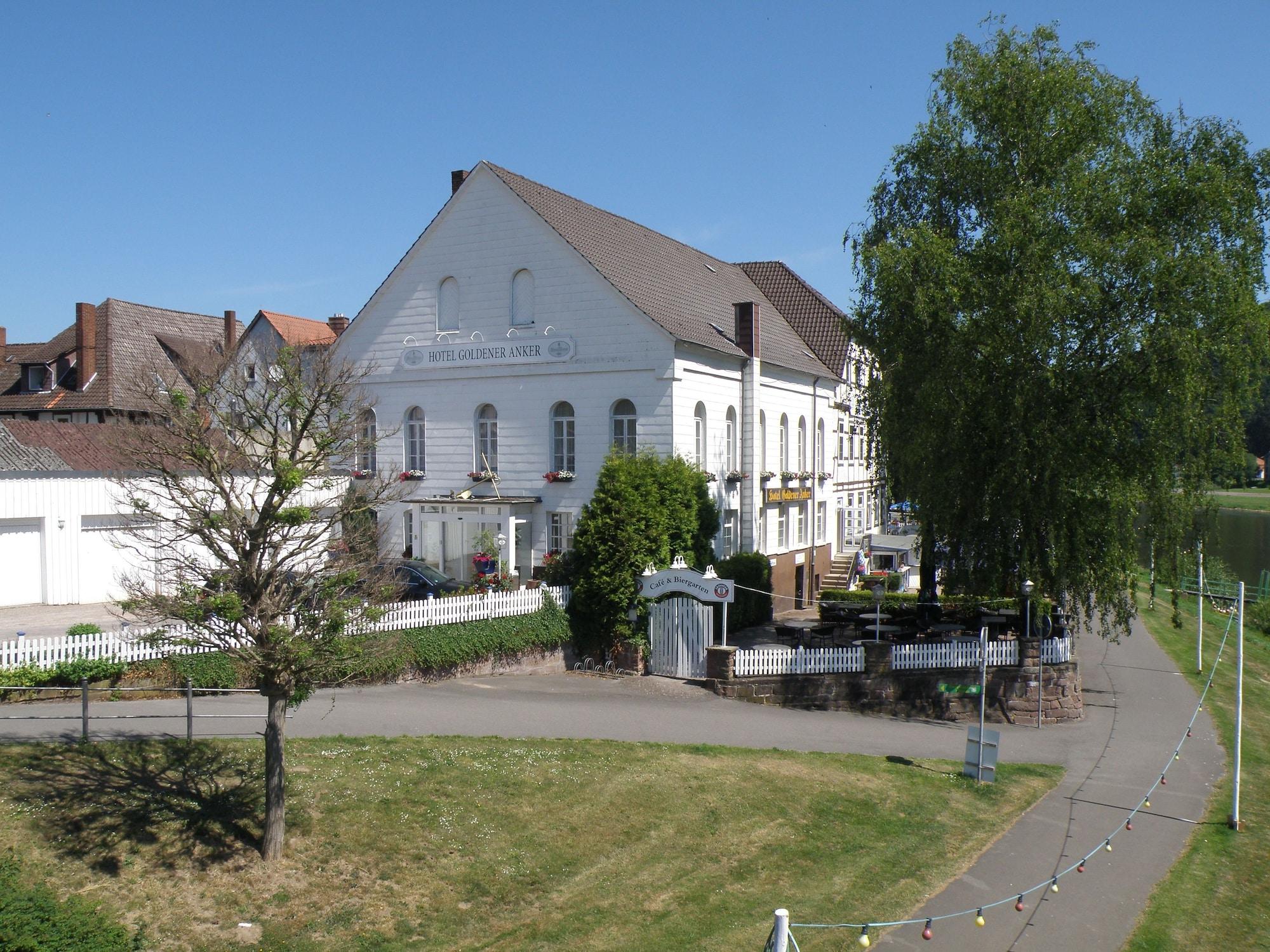 Vista Exterior Goldener Anker