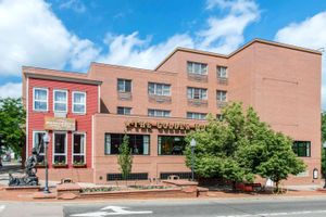 Alojamiento - The Golden Hotel, an Ascend Collection Hotel