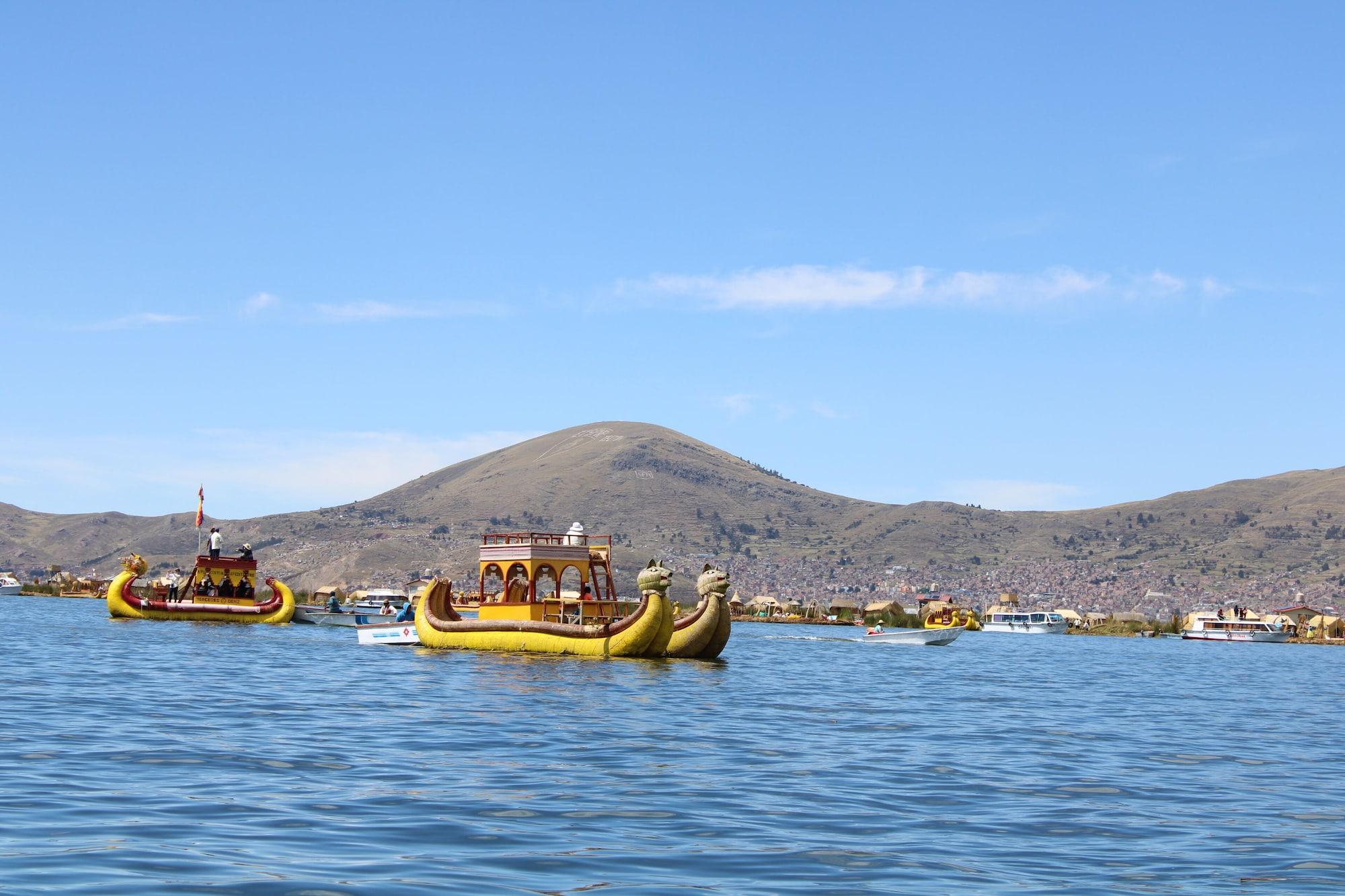 Varios Titicaca Floating Lodge