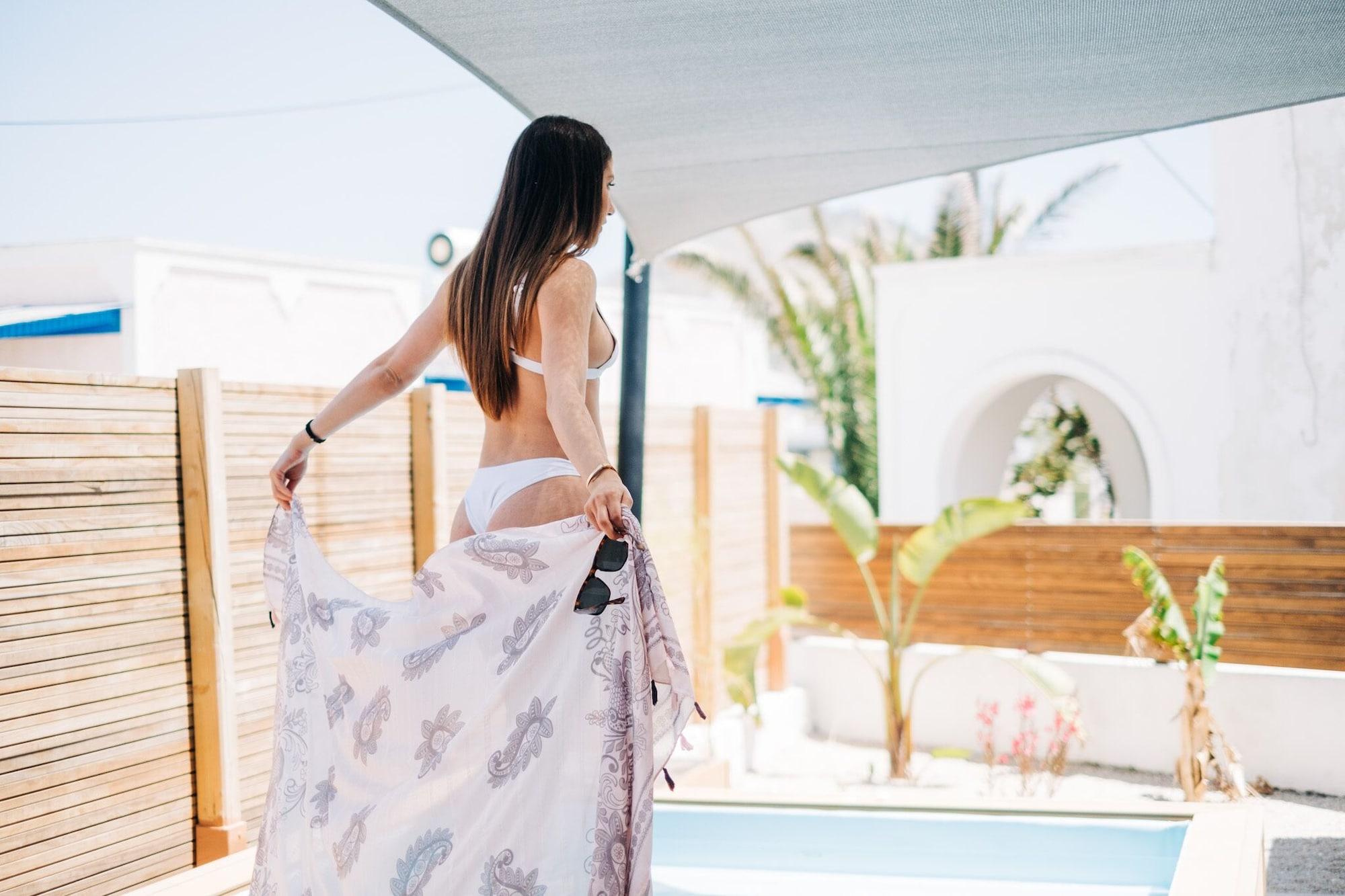 Vista Exterior Mesanto Luxury Suites