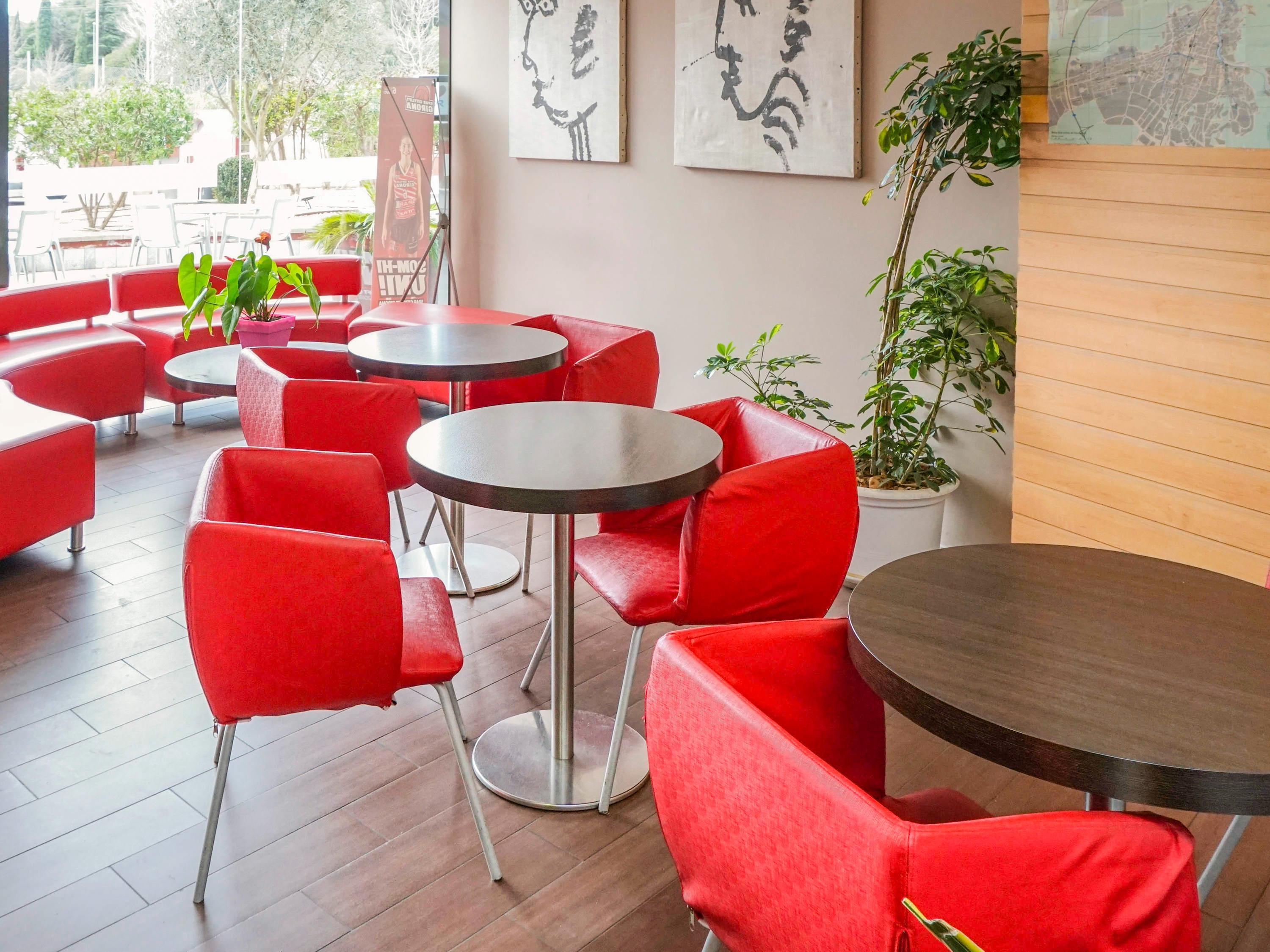 Bar/Salón ibis Girona Costa Brava