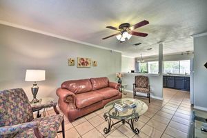 Alquiler Vacacional - Cozy San Antonio Family Home: 3 Mi to Lackland AFB