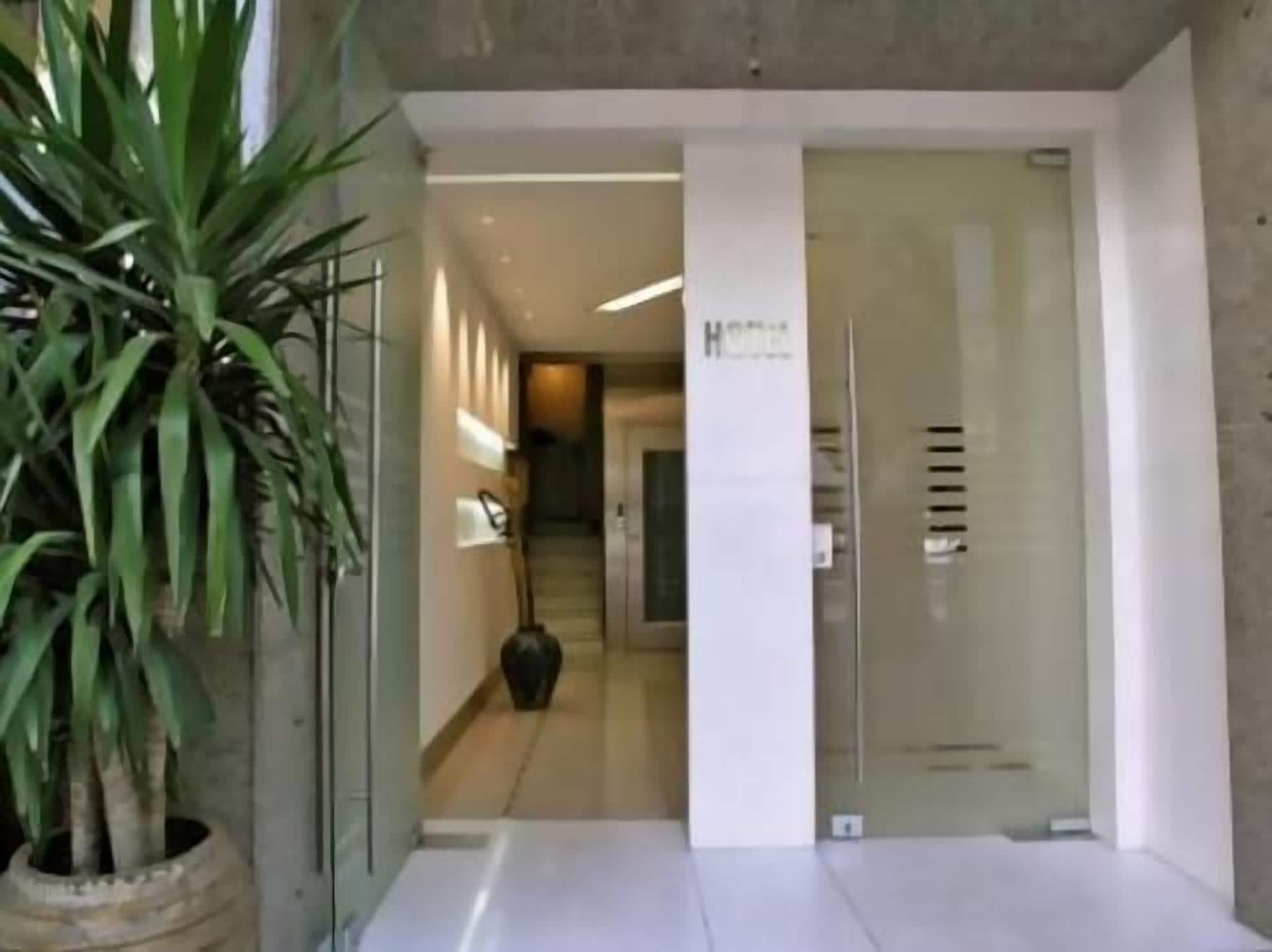 Vista Exterior Athens City Hotel