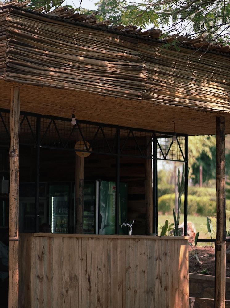 Bar/Salón Bugesera Lake Hotel