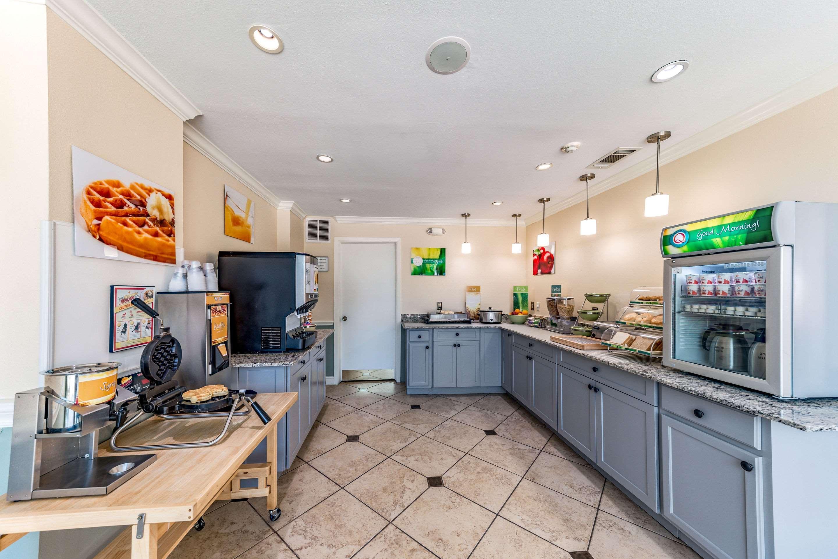 Restaurant Quality Inn Allen - Plano East