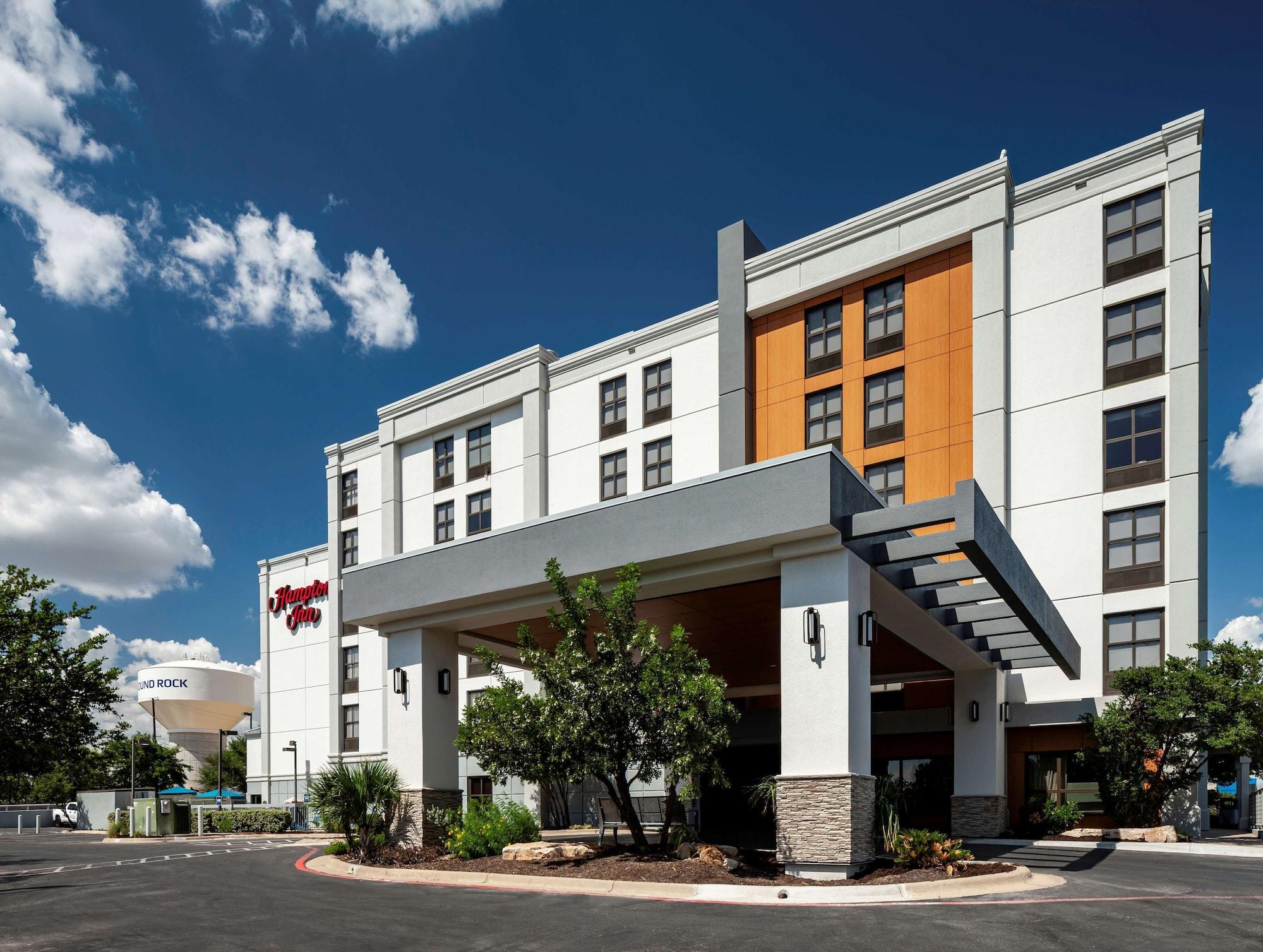 Vista Exterior Hampton Inn Austin-Round Rock