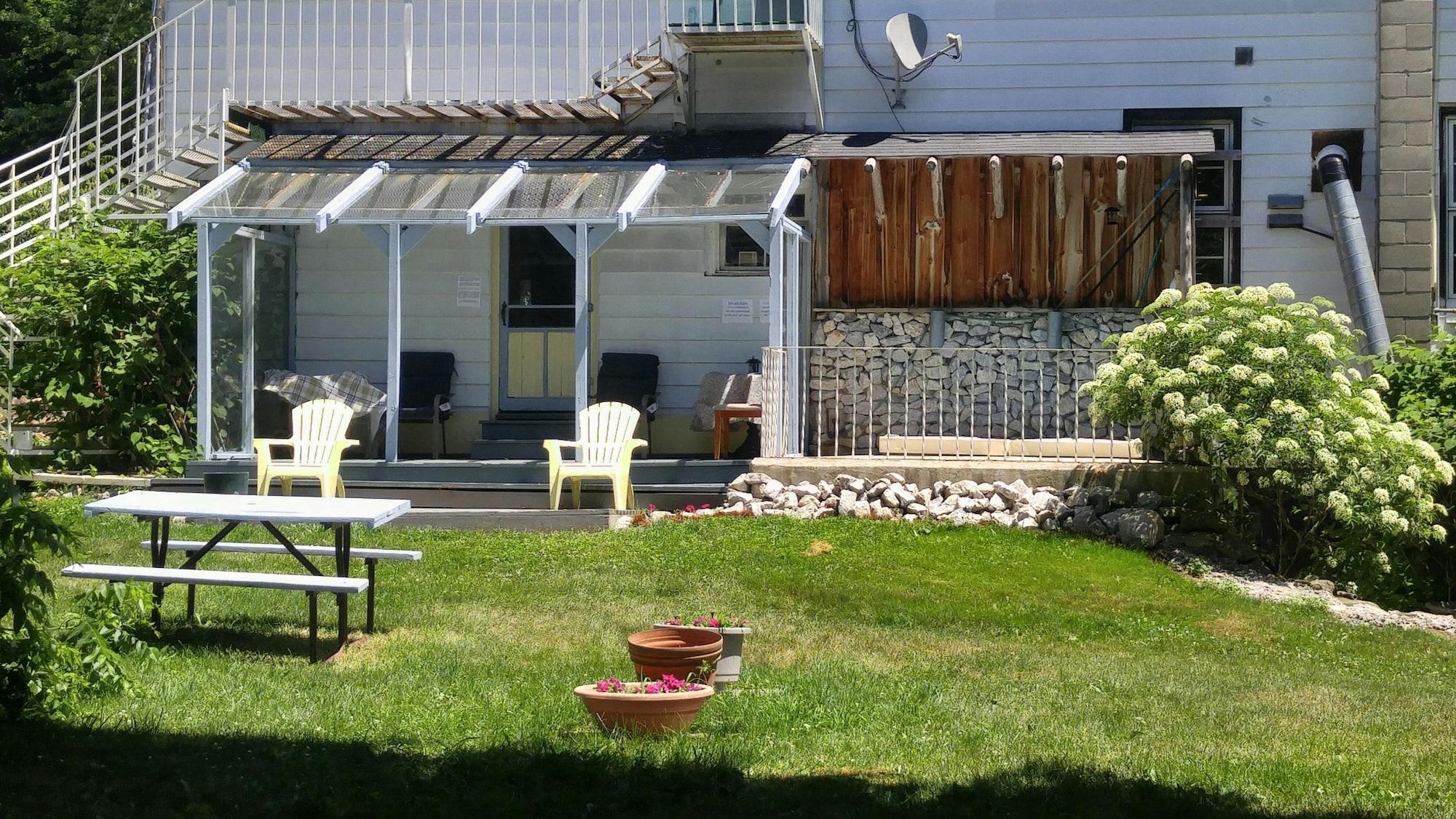Spa Port Albert Inn