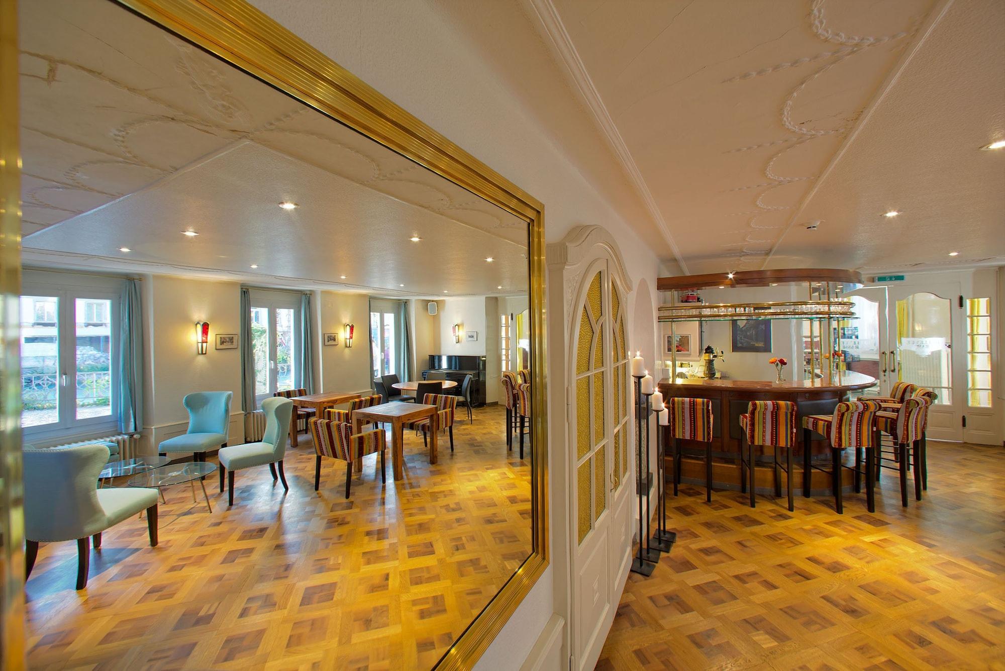 Bar/Salón Alplodge Interlaken - Hostel