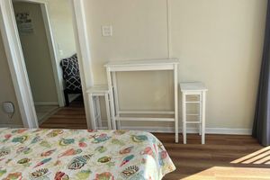 Alquiler Vacacional - THIS LOFTED BEAUTY Is AS CLOSE as ya Can get to Beach