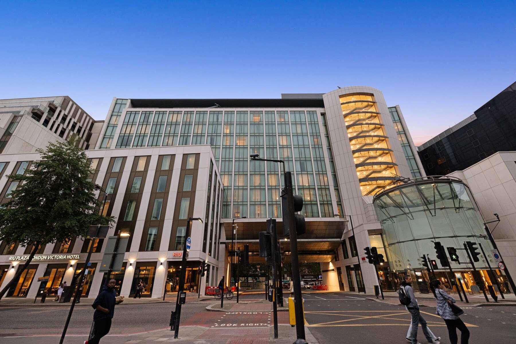 Vista Exterior Hotel Riu Plaza London Victoria