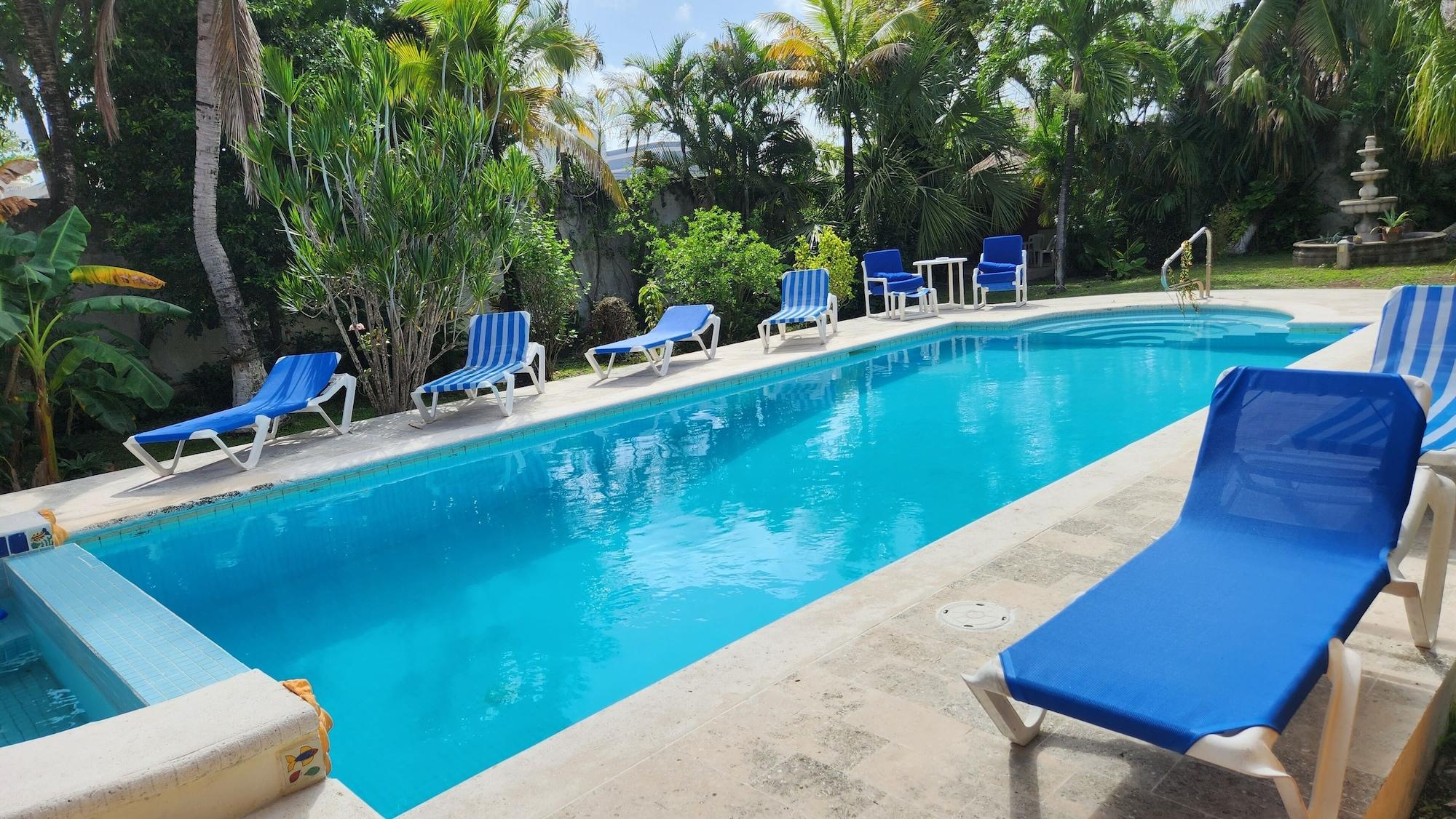 Vista Piscina Casa Colonial