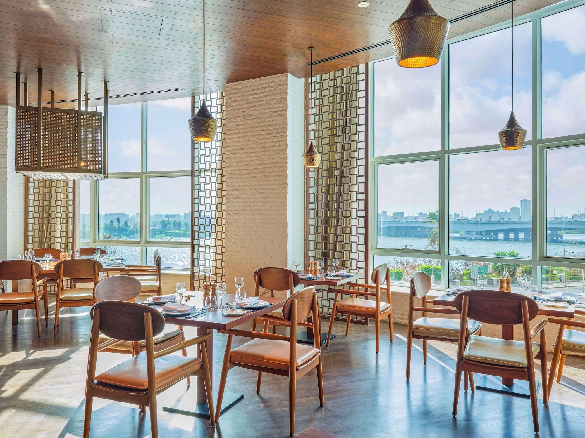 Restaurant Hilton Cairo Nile Maadi