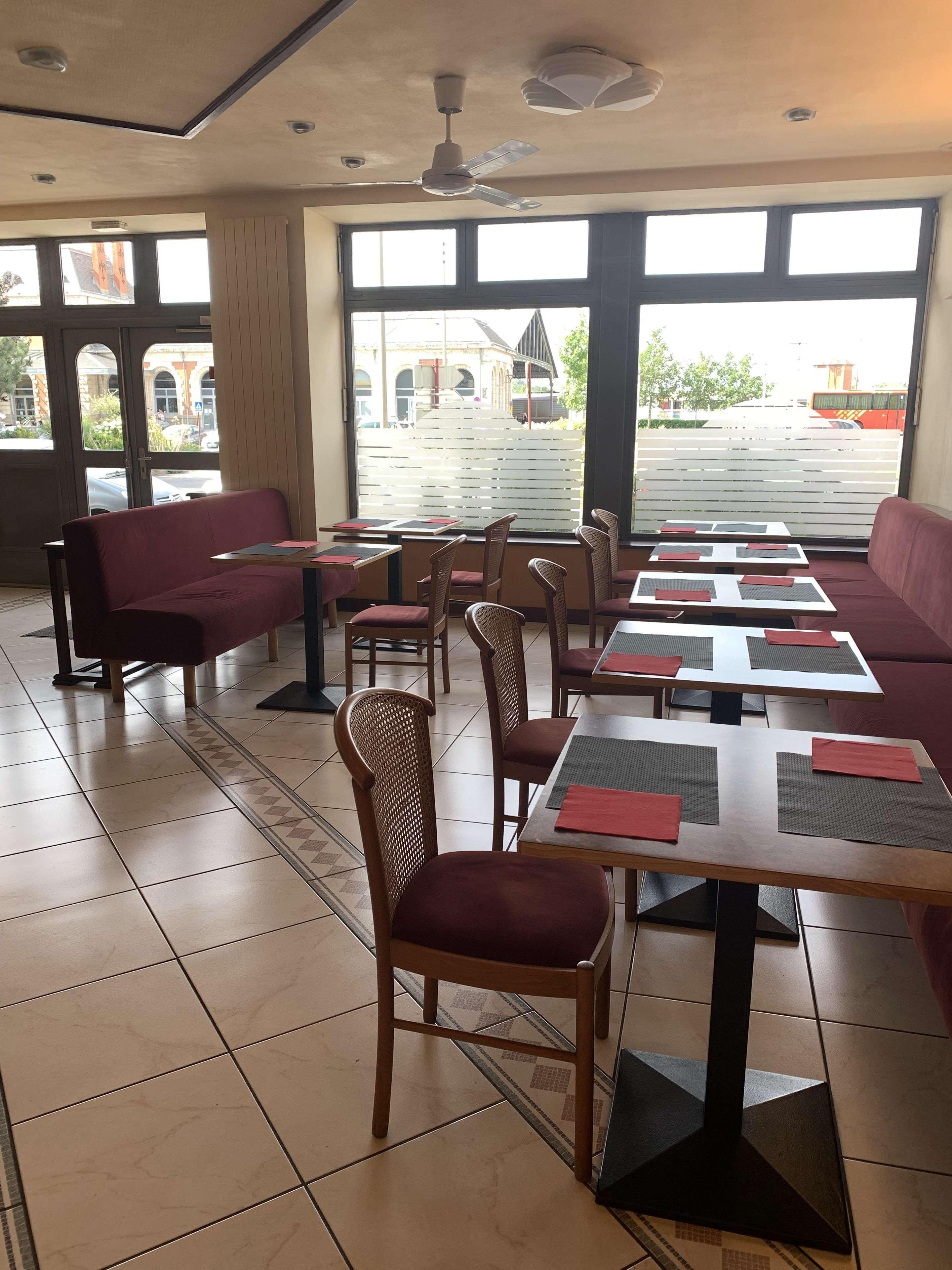 Restaurant Kyriad Rodez Gare