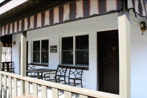 Alojamiento - The Cozy Afghan Bed & Breakfast