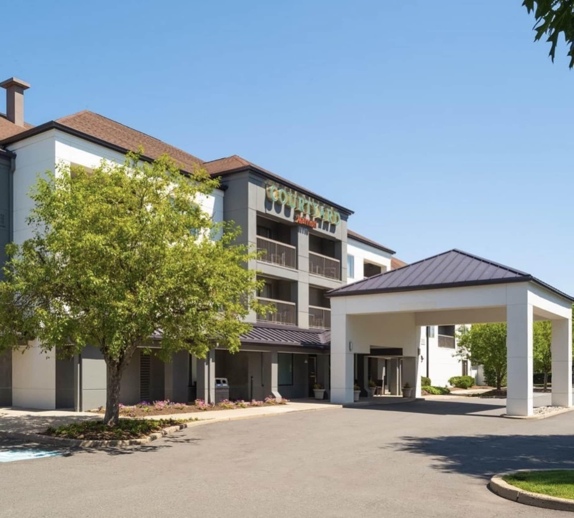 Vista Exterior Courtyard by Marriott Princeton