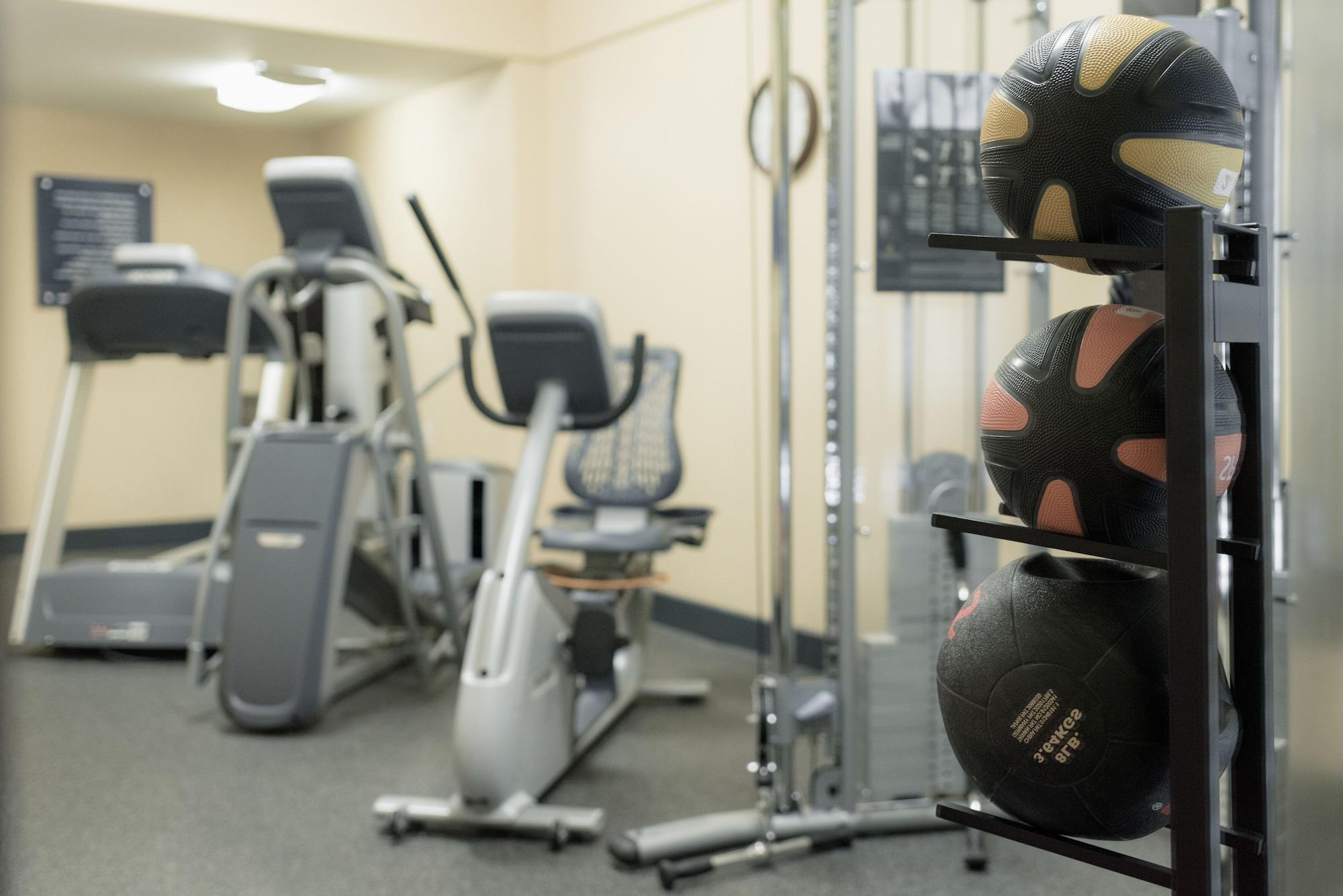Gimnasio Hampton Inn Brooksville Dade