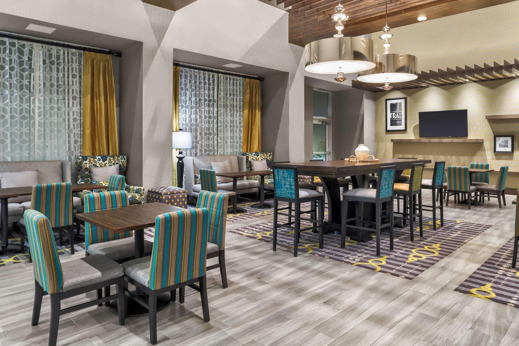 Restaurant Hampton Inn & Suites Los Angeles/Hollywood