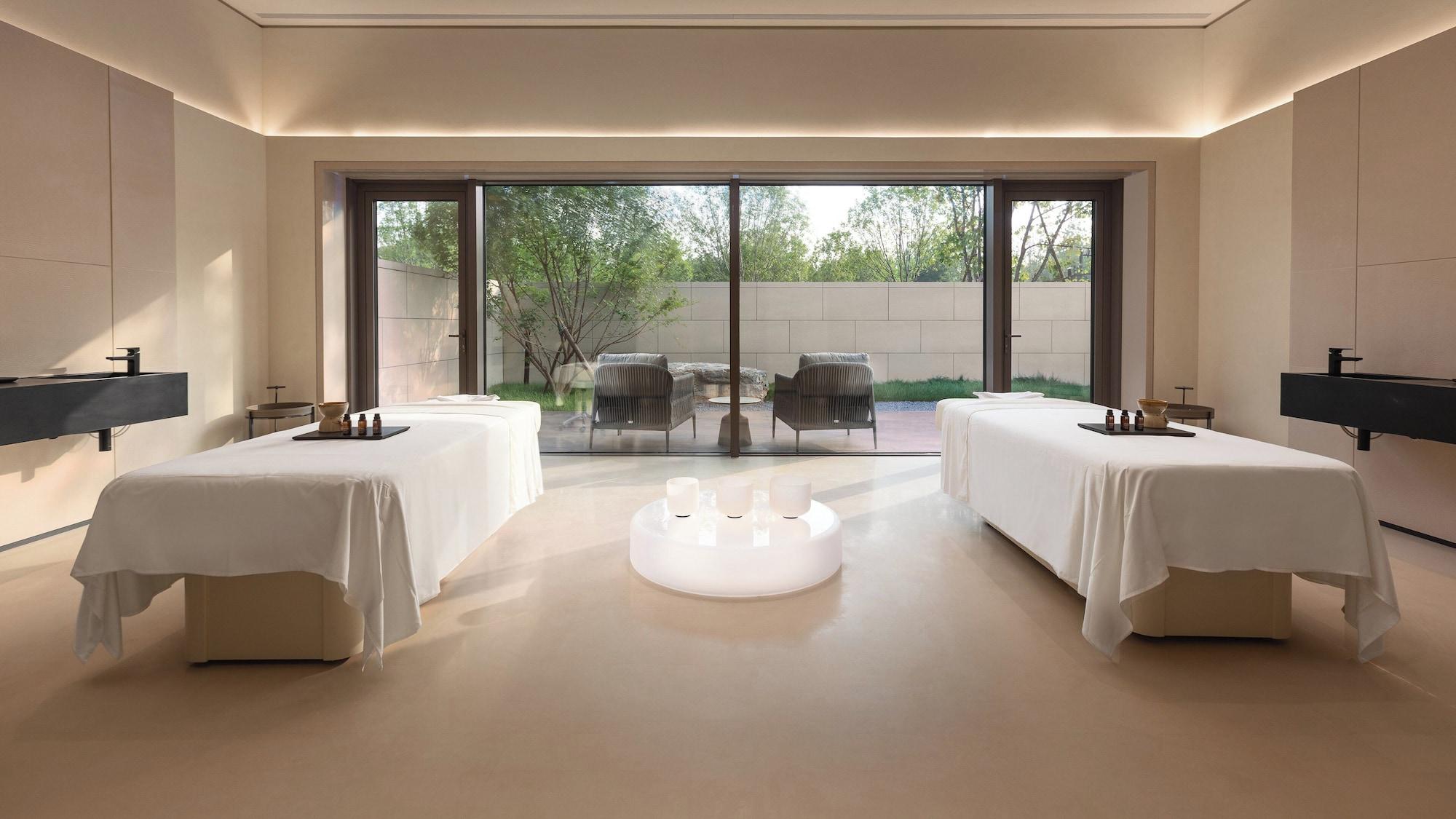 Spa Hotel Indigo Beidaihe by IHG