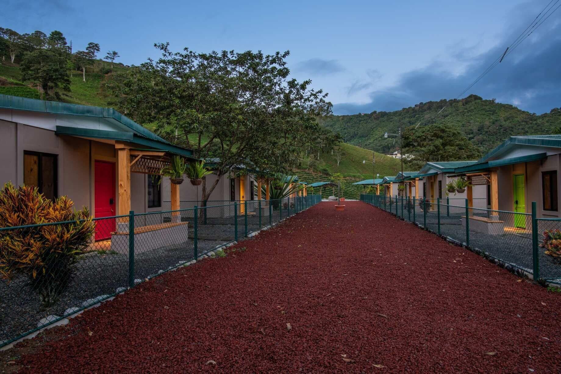 Vista Exterior Coffee Pickers Village By Hacienda Orosi