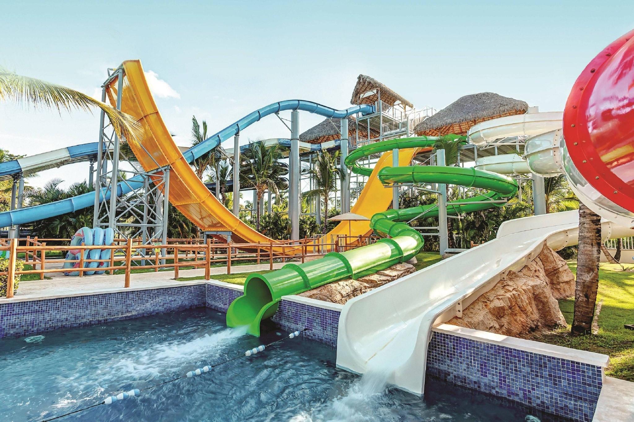 Vista Exterior Royalton Splash Punta Cana All-Inclusive Resort