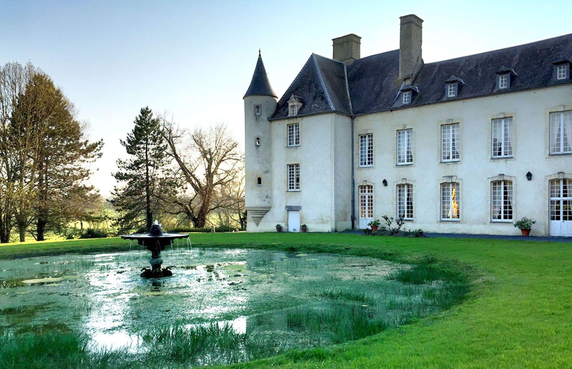 Vista Exterior Château d'Asnieres en Bessin
