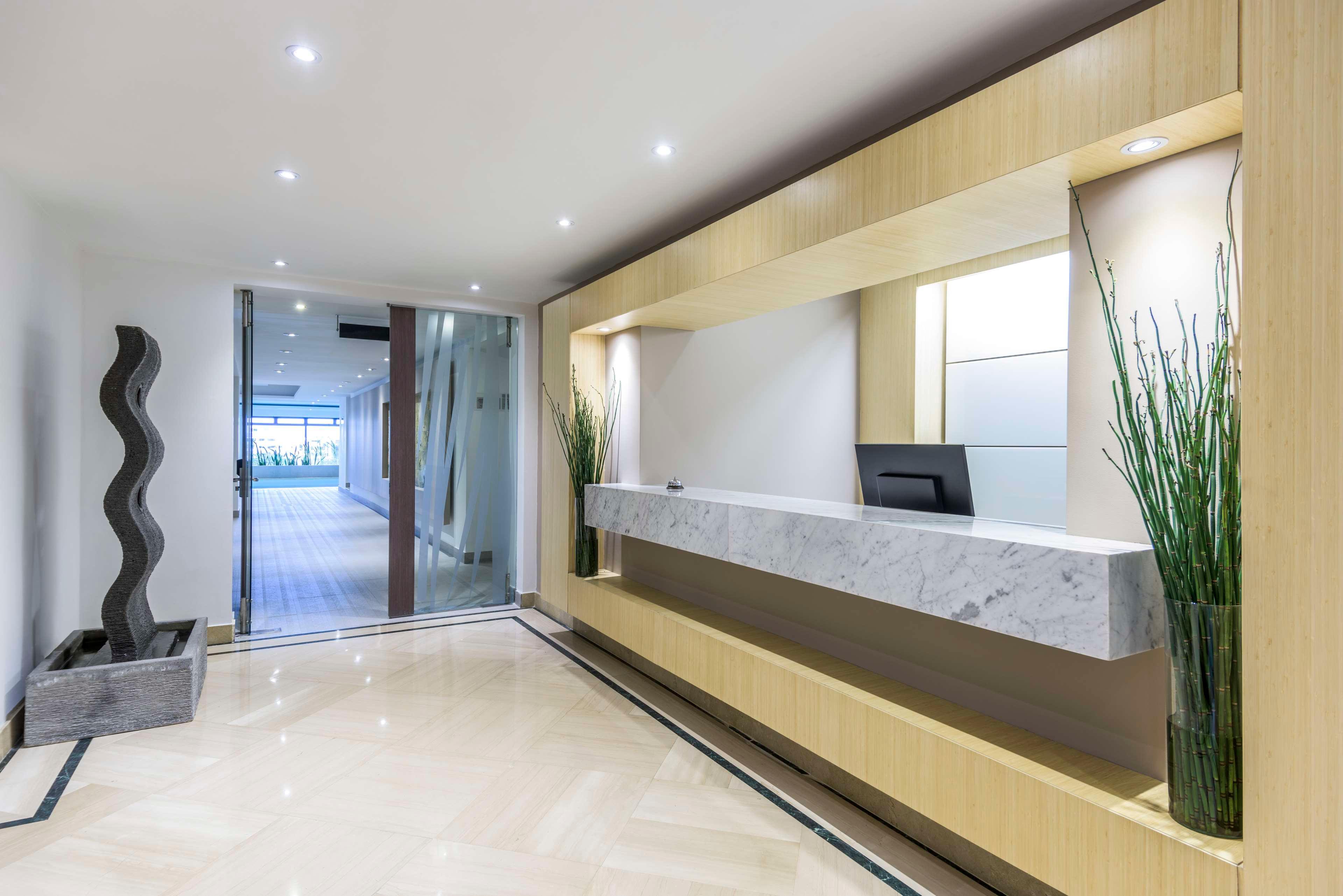 Vista Lobby NH Collection Bogotá Teleport Royal