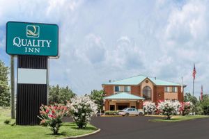 Alojamiento - Quality Inn Pell City I-20 Exit 158
