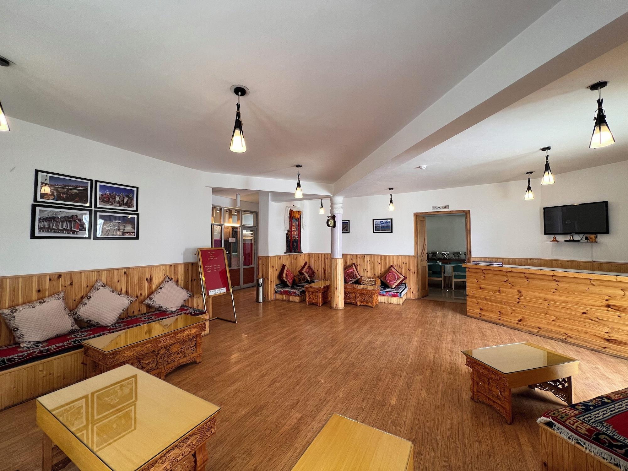 Vista Lobby Hotel New Glacier View