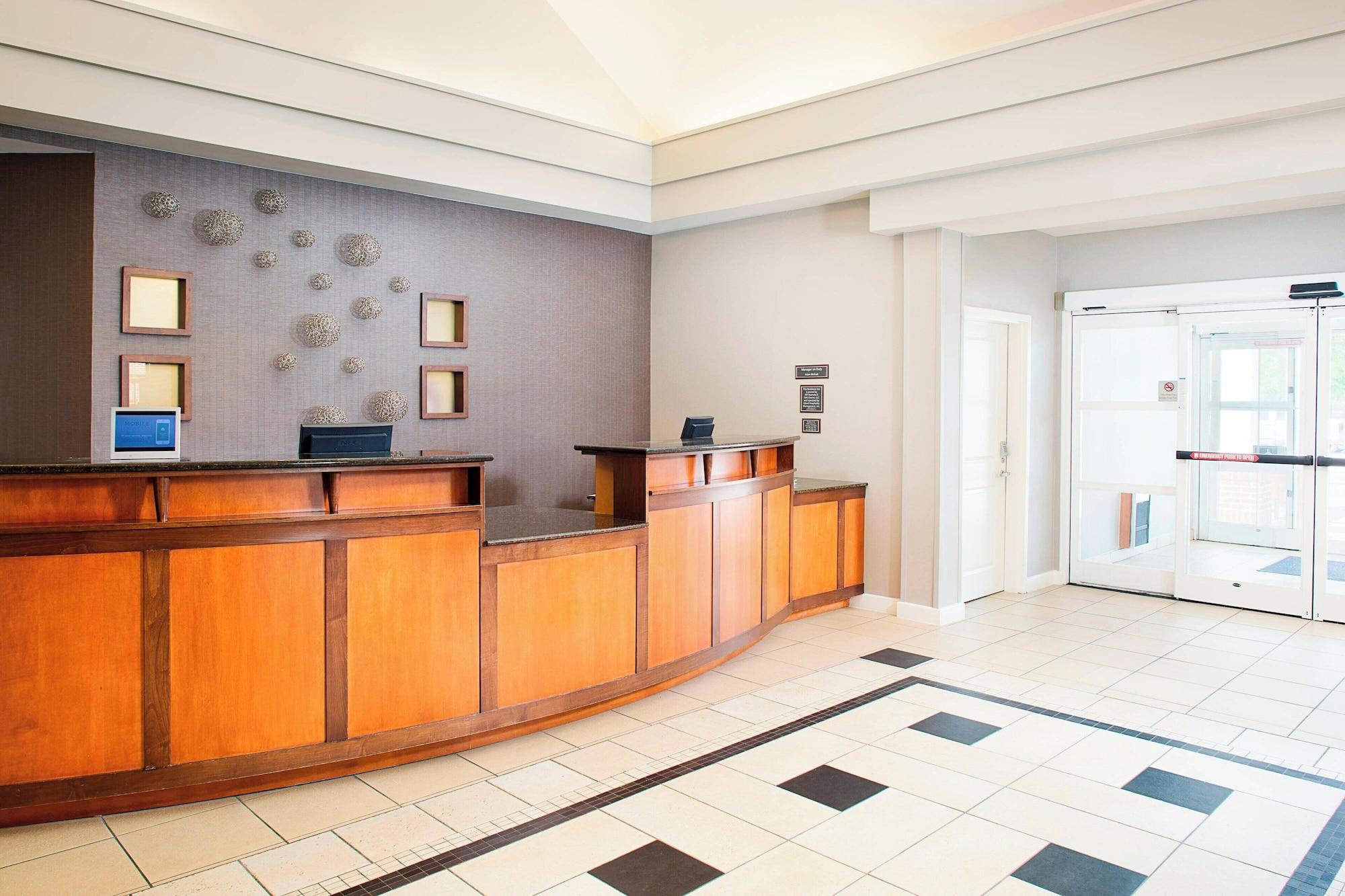 Vista Lobby Residence Inn by Marriott Roanoke Airport