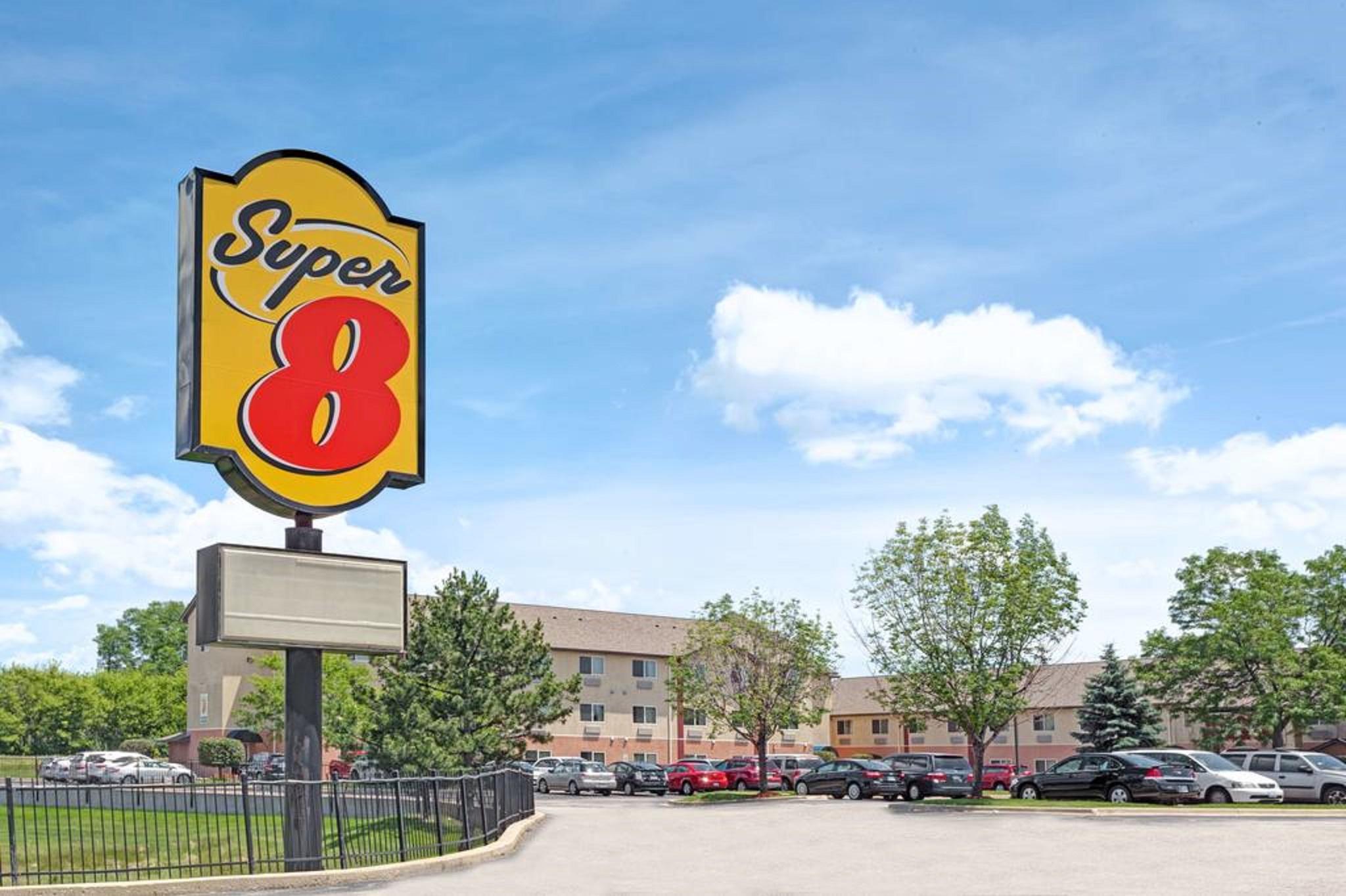 Vista Exterior Super 8 by Wyndham Chicago O'Hare Airport