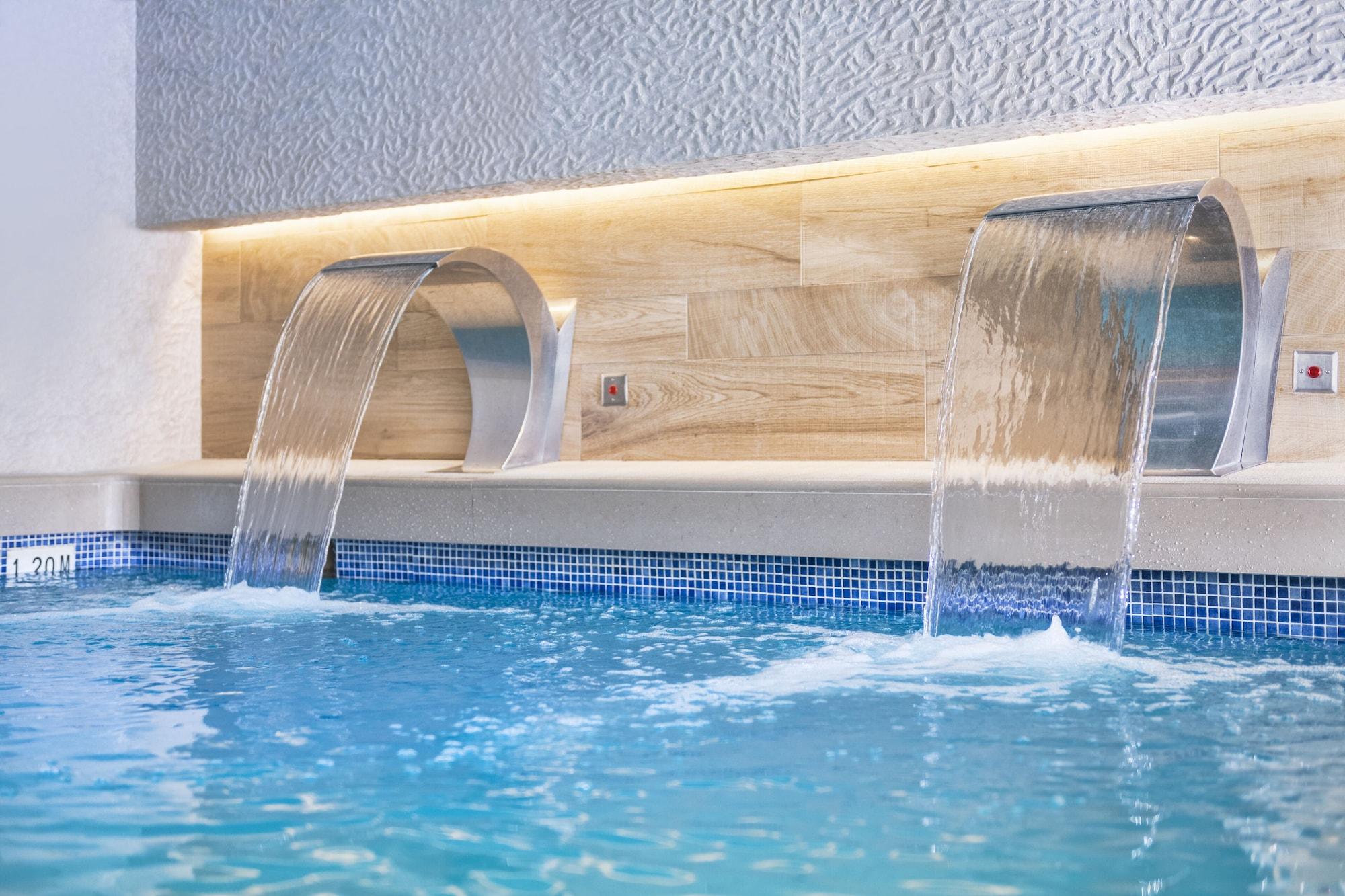 Vista Piscina Sallés Hotel Pere IV