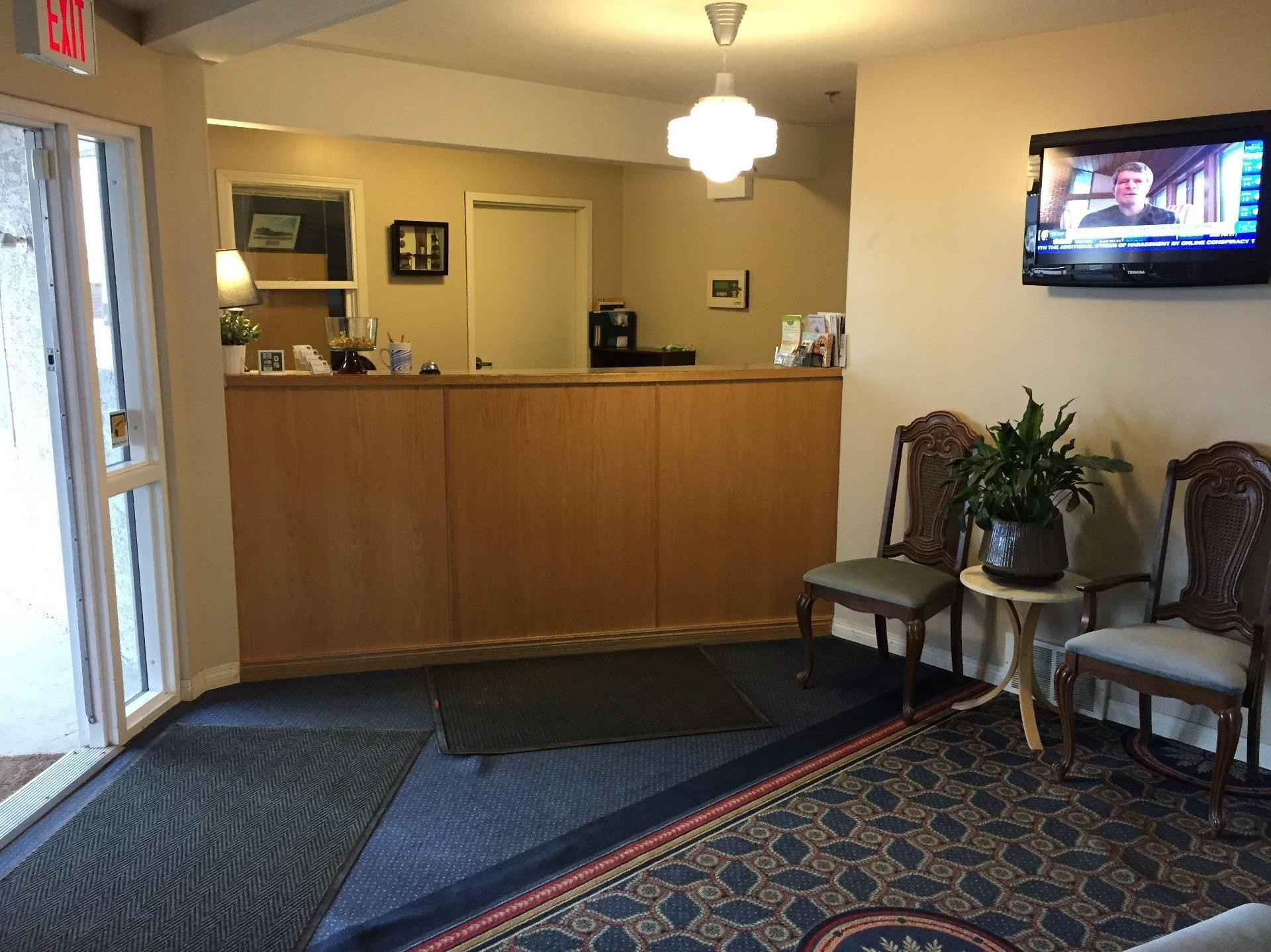 Vista Lobby West Country Inn