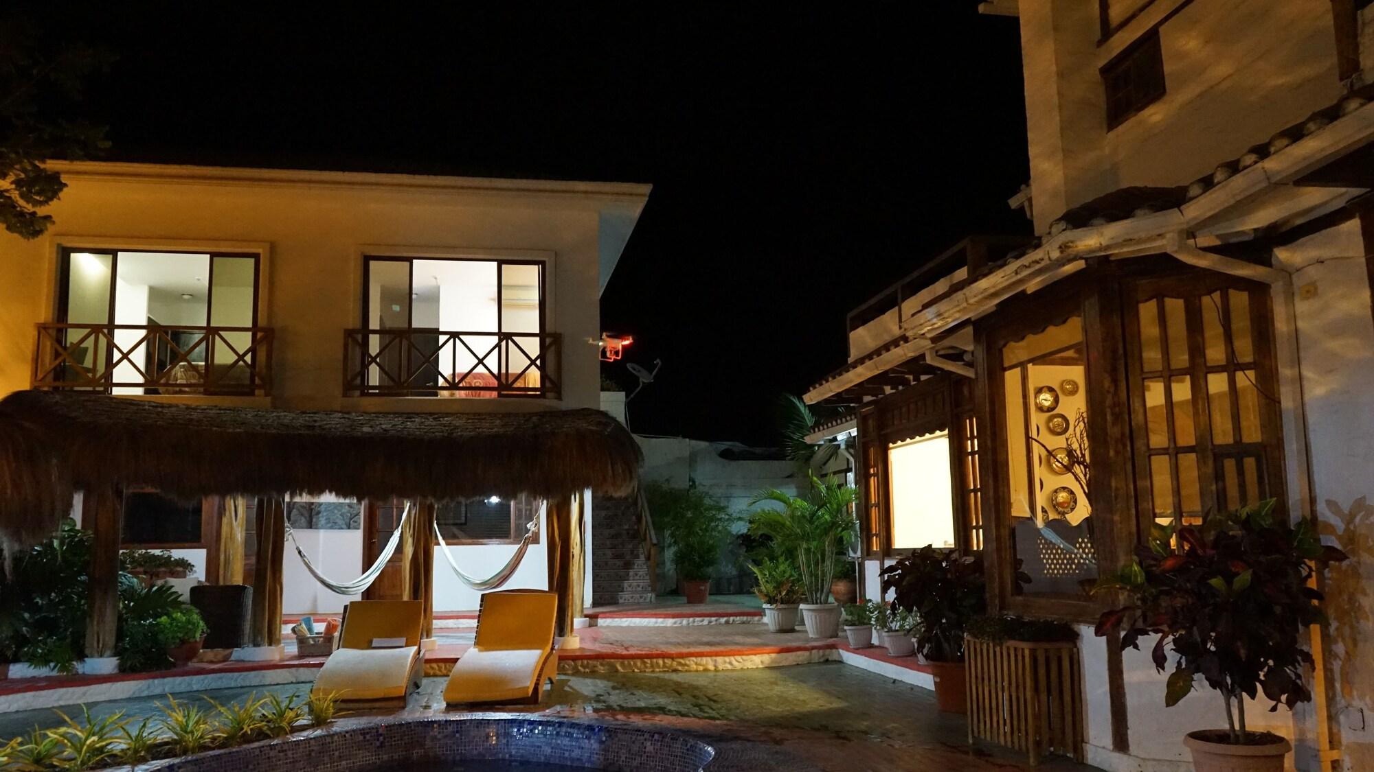 Vista Exterior Hostería Punta Blanca