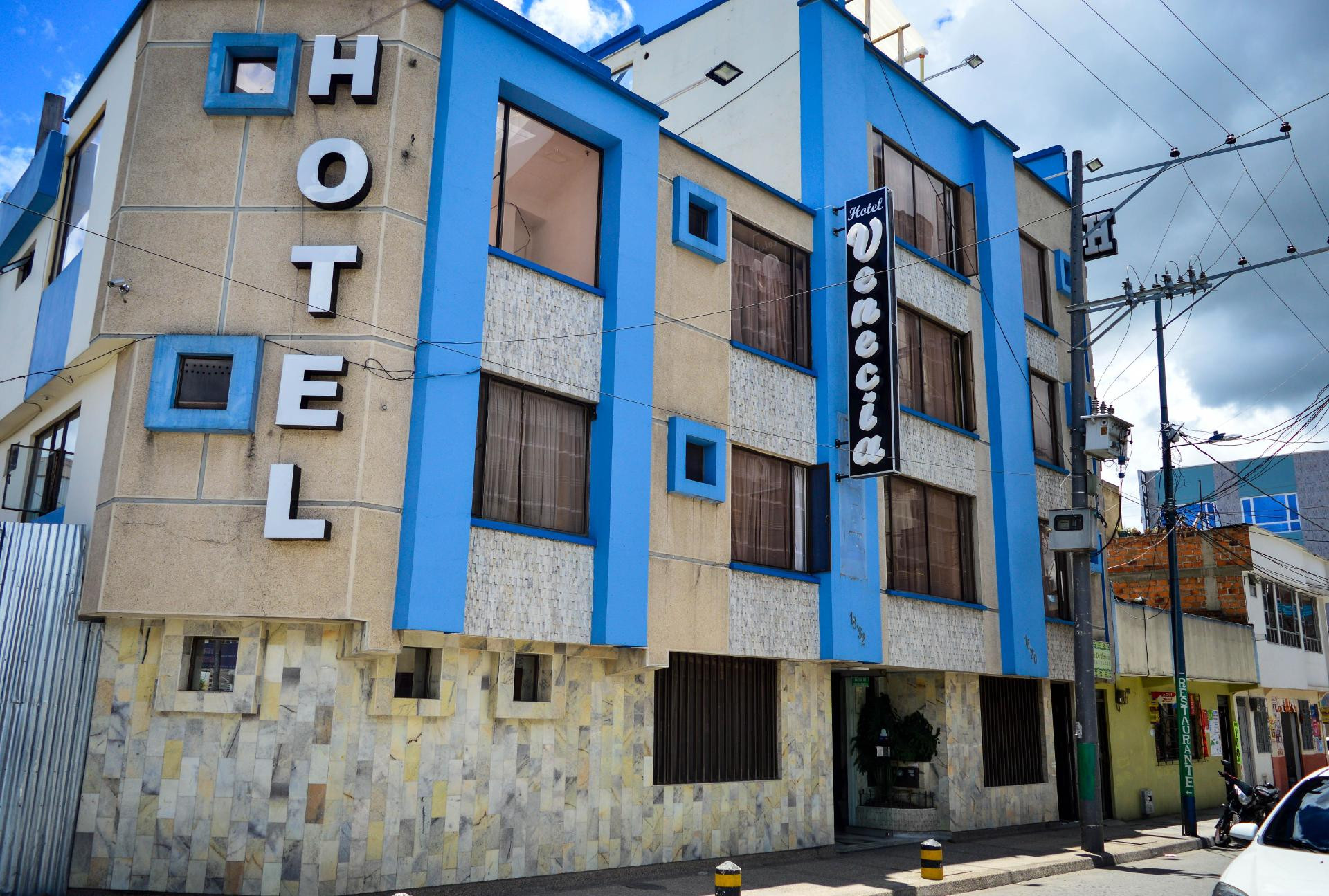 Vista Exterior Hotel Venecia Confort