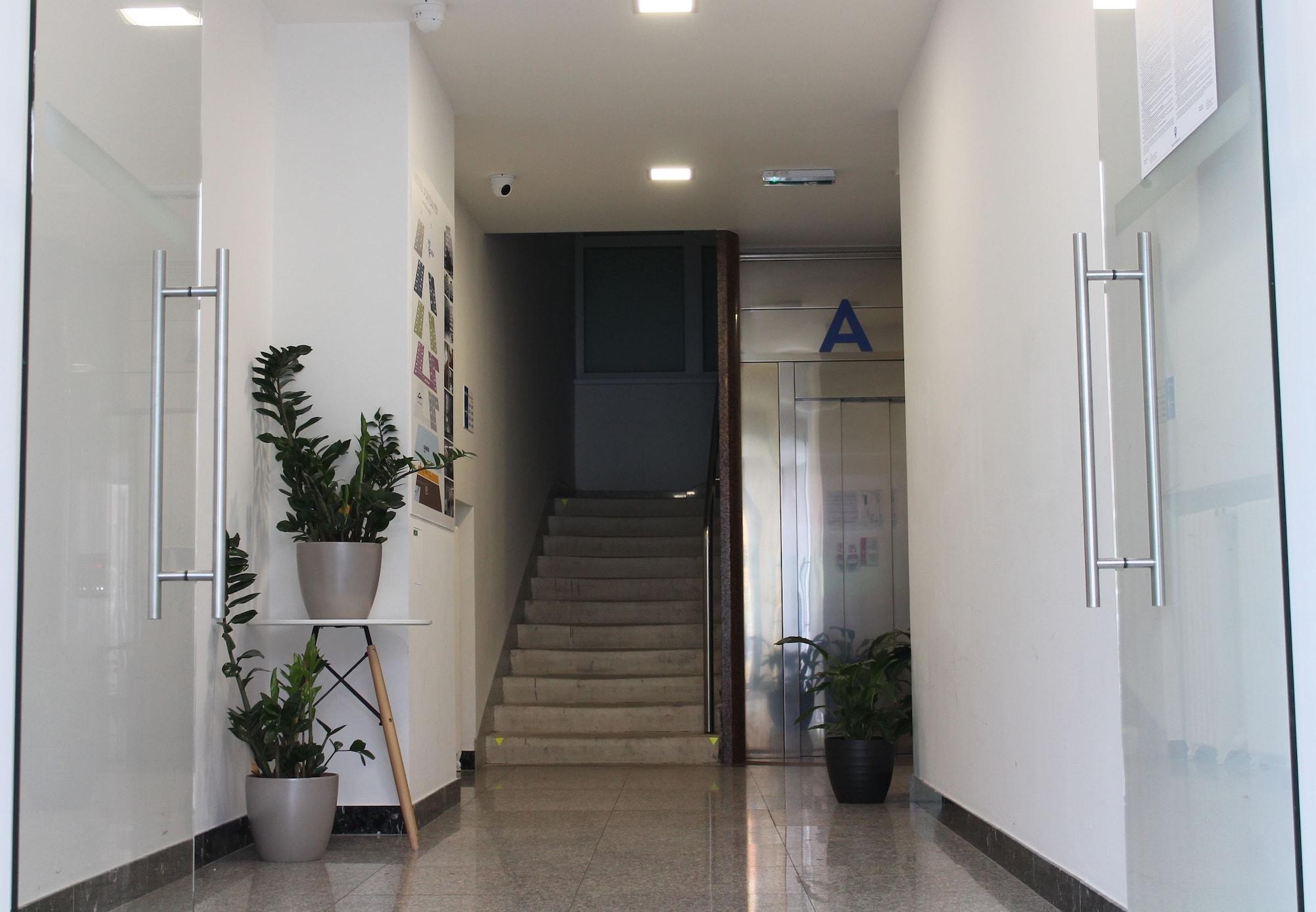 Vista Lobby City Center Best Place Apartments