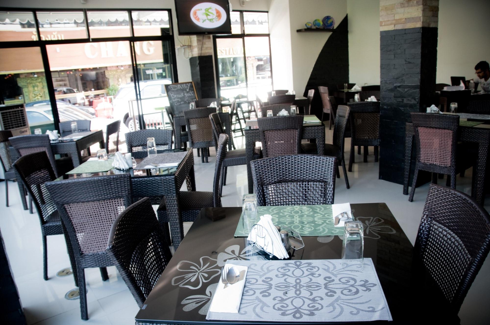 Restaurant Acca Patong Apartments