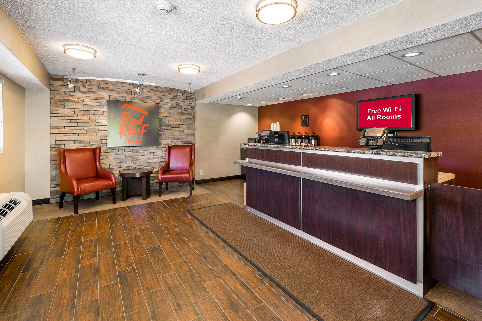 Vista Lobby Red Roof Inn Salem