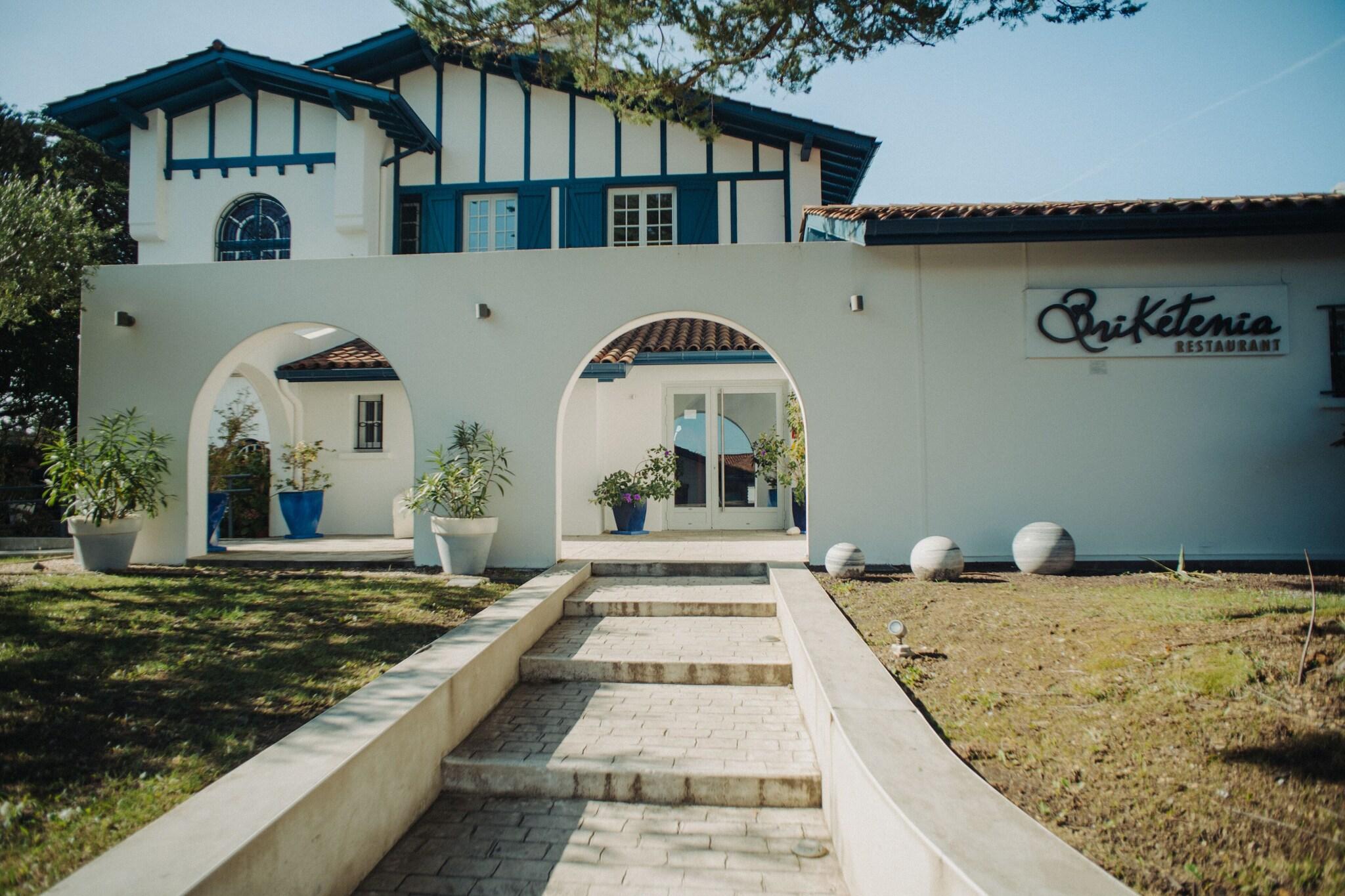 Restaurant Hotel Briketenia