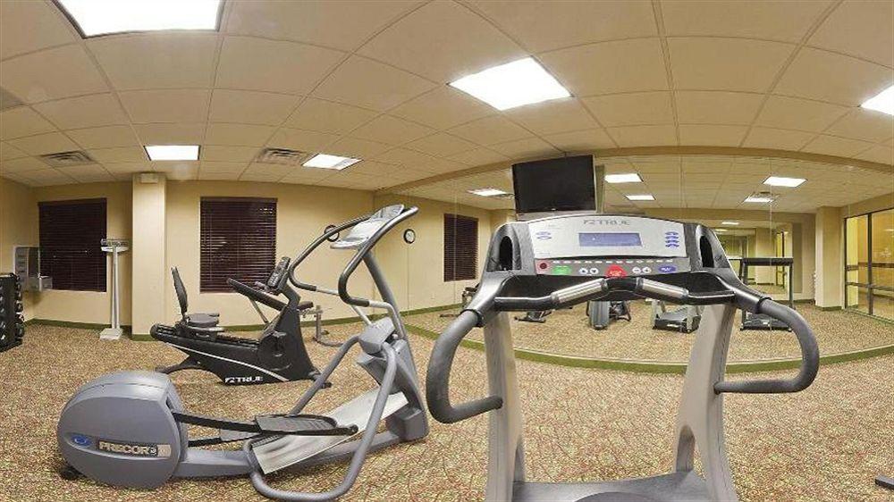 Gimnasio Holiday Inn Express Hotel & Suites Bentonville by IHG