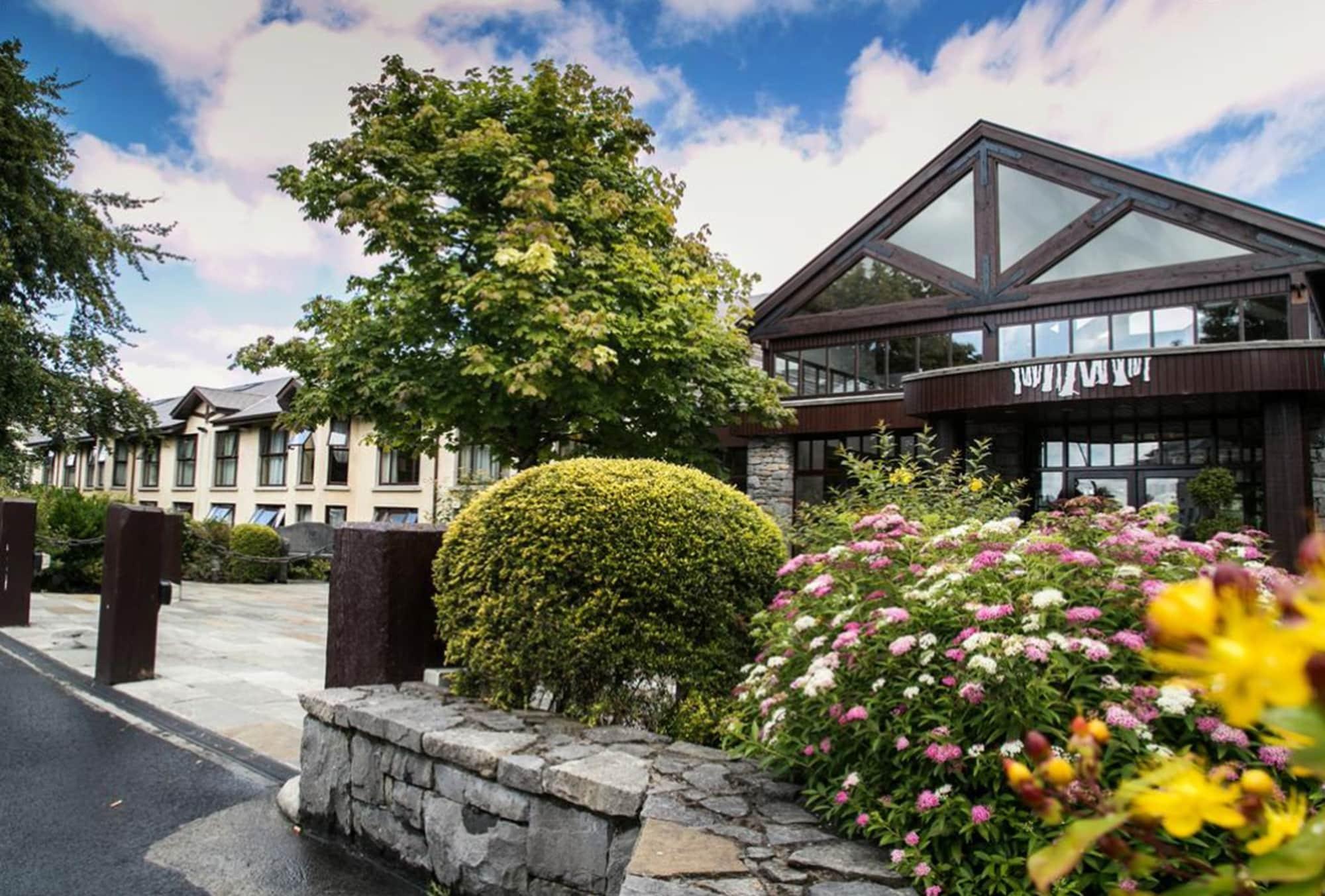 Vista Exterior Westport Woods Hotel & Spa