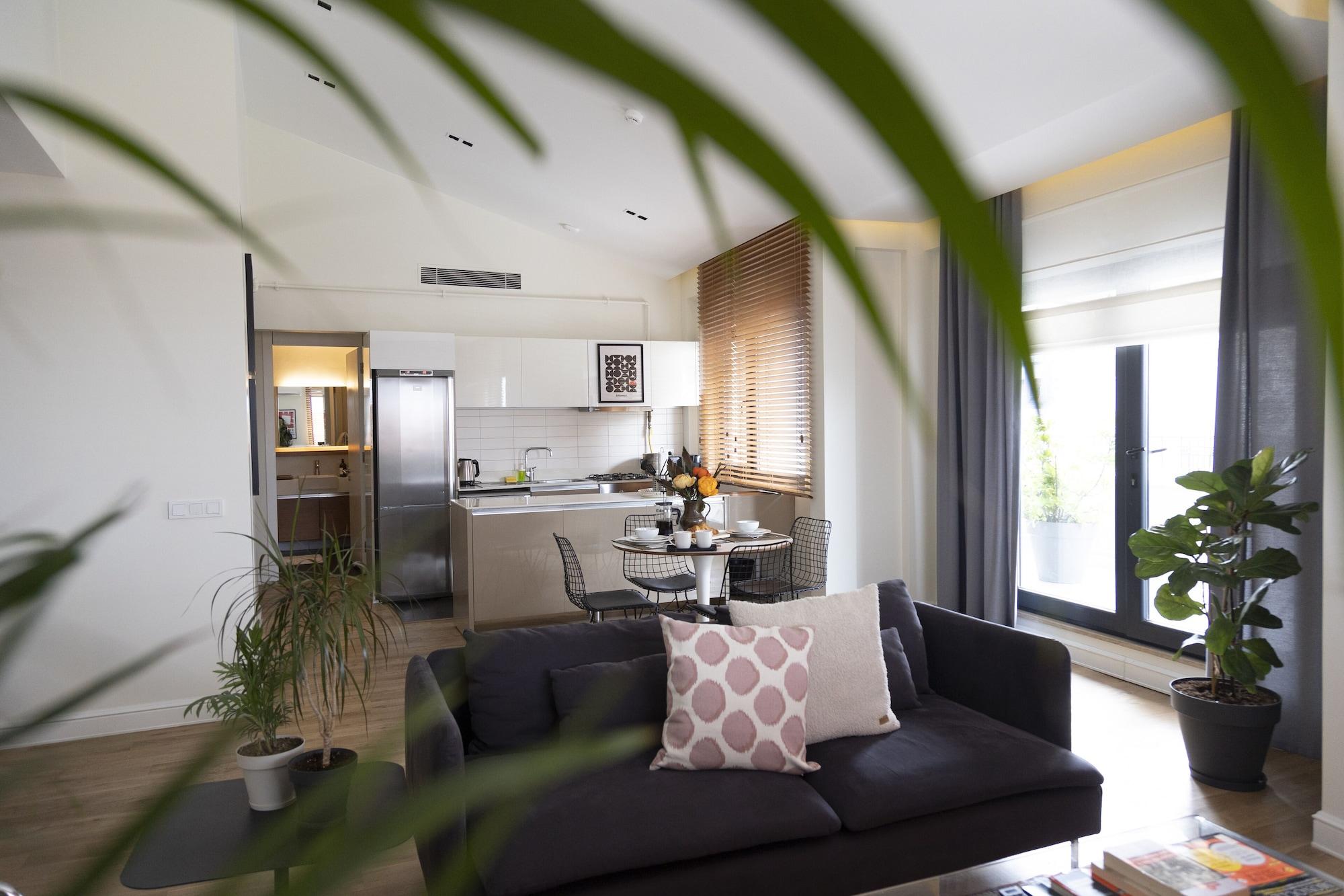 Equipamiento de Habitación GALATA M84