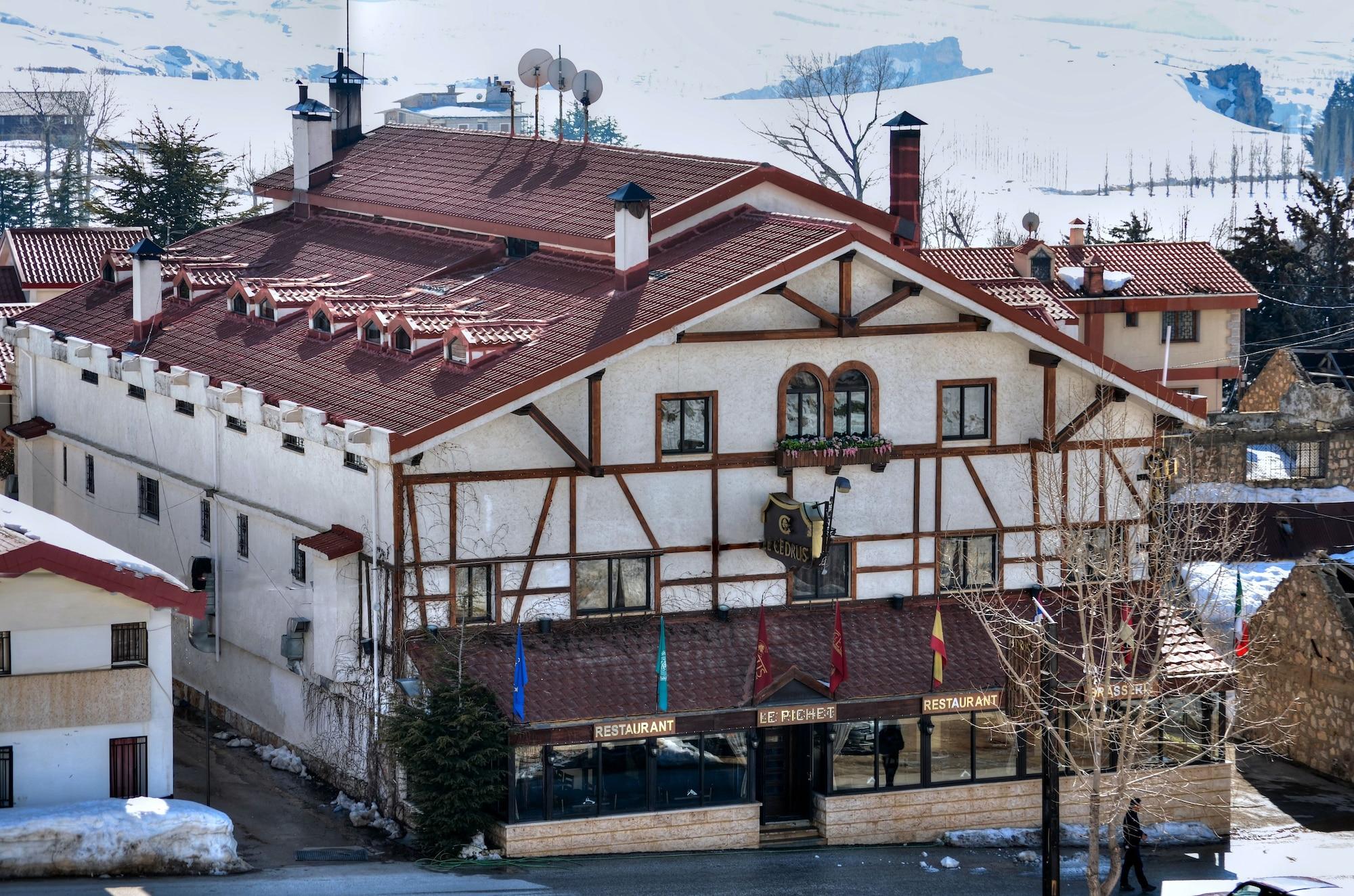 Vista Exterior Le Cedrus Hotel
