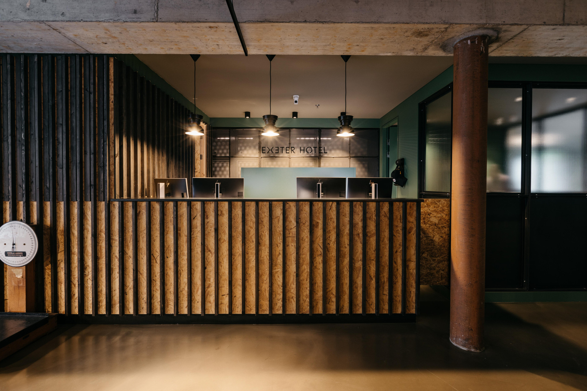 Vista Lobby Exeter Hotel