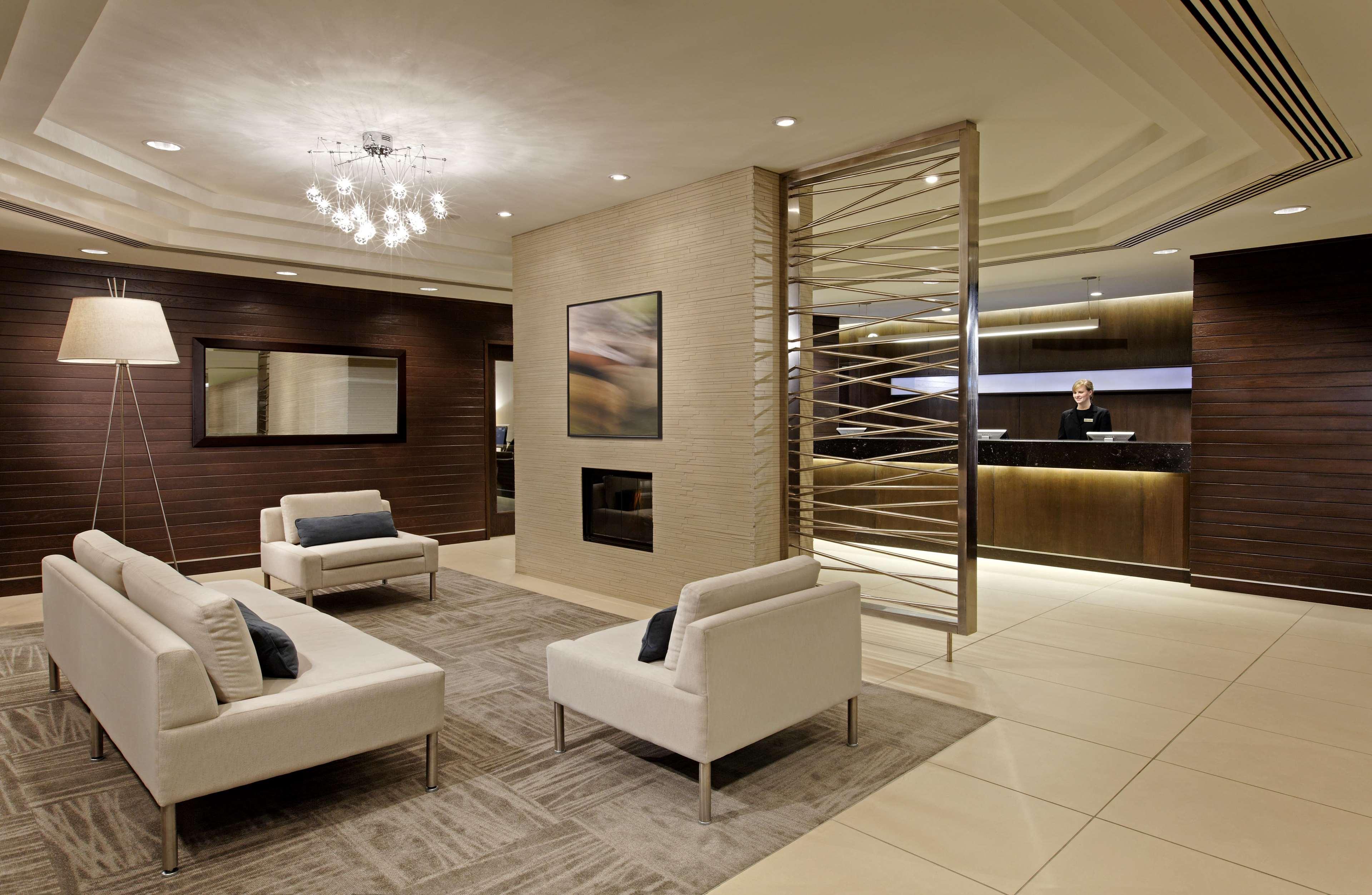 Vista Lobby Cambridge Suites Hotel